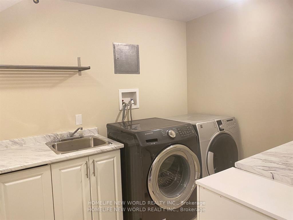 Photo 11 of Unit lower, 22 Markham Road, Scarborough, Scarborough Village — HOMEH