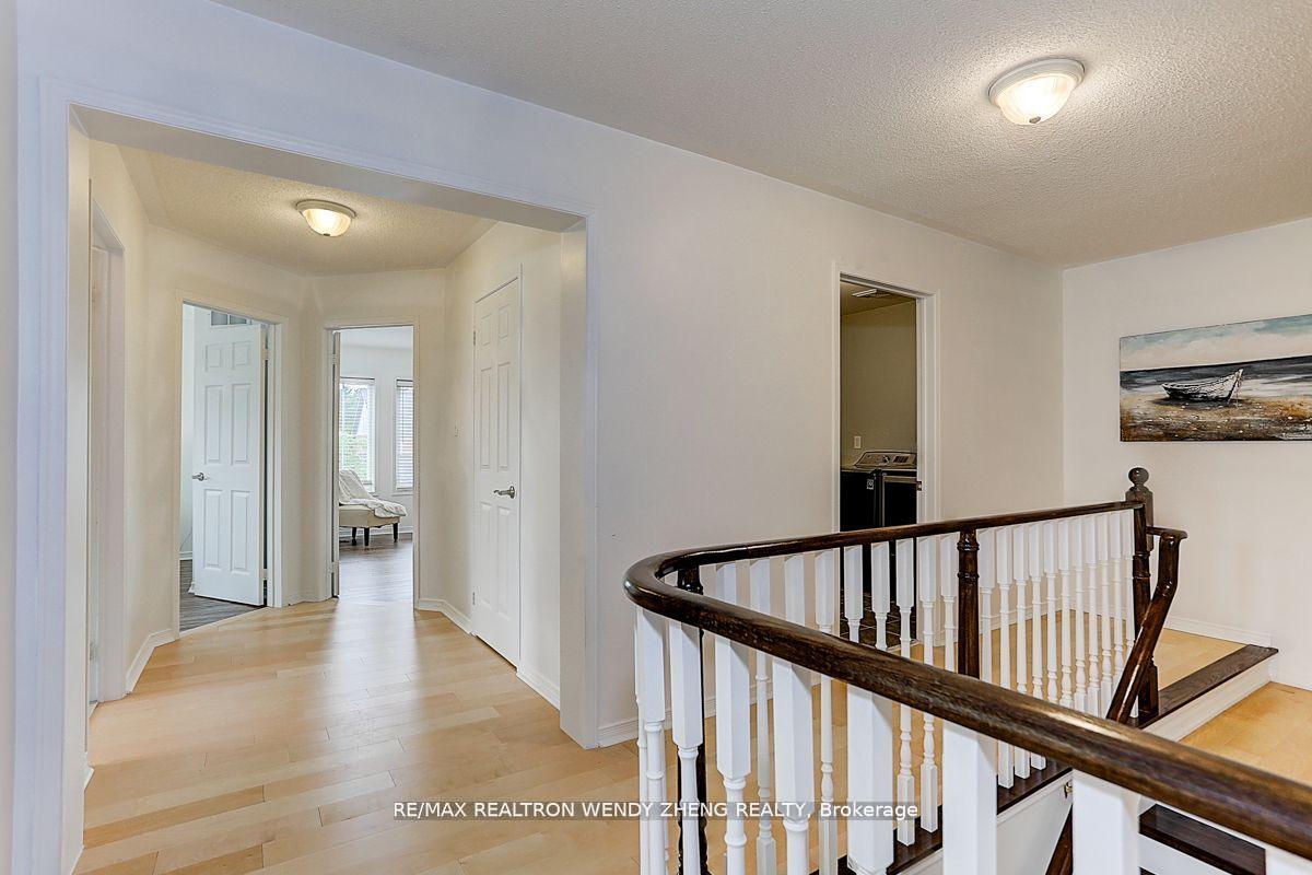 Photo 13 of 96 Woodbine Place, Oshawa, Windfields — HOMEH