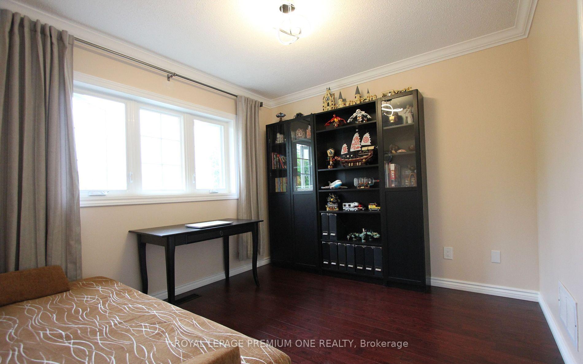 Photo 16 of Unit Upper, 20 Bestview Crescent, Vaughan, Rural Vaughan — HOMEH