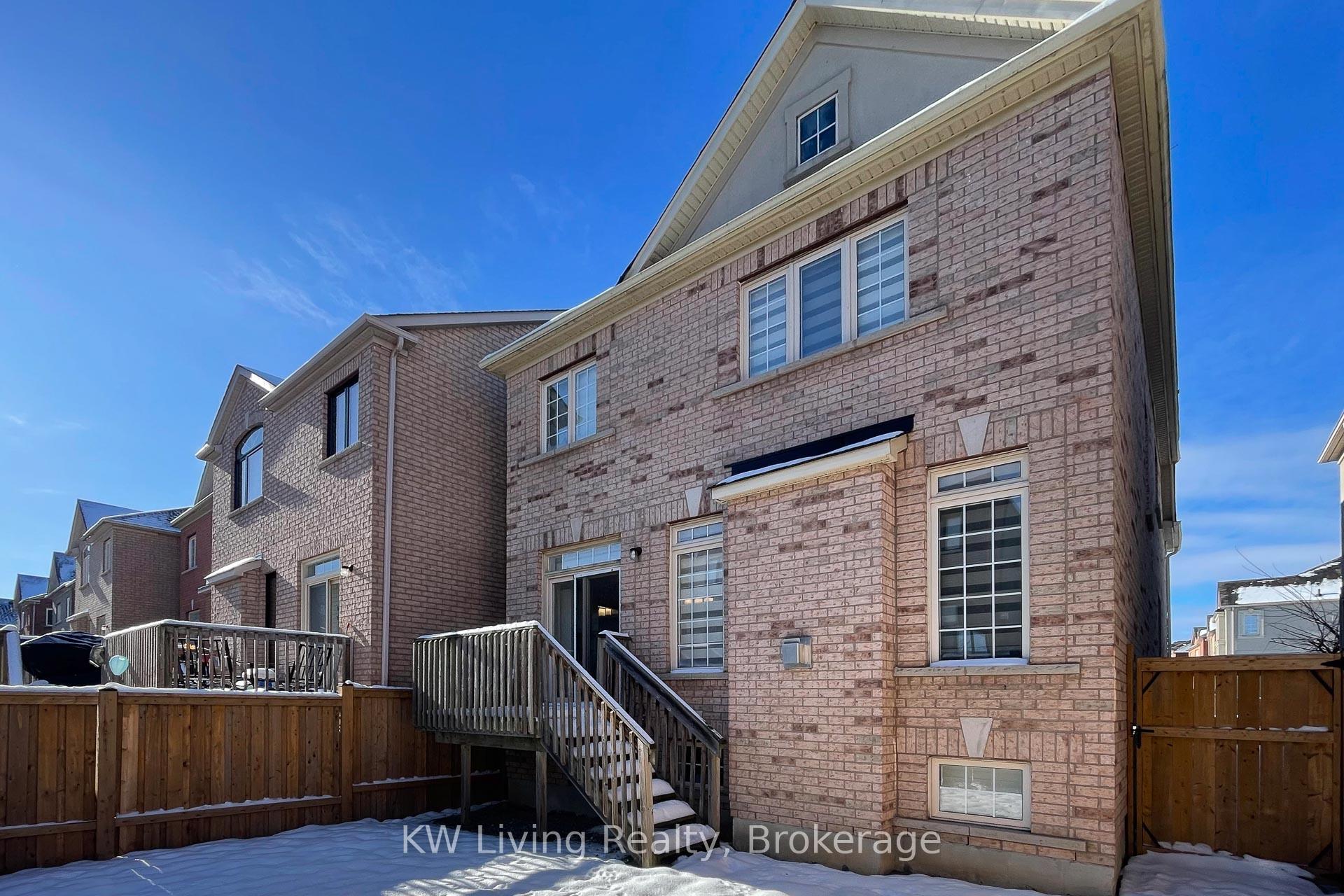 Photo 23 of 103 Dewpoint Road, Vaughan, Patterson — HOMEH