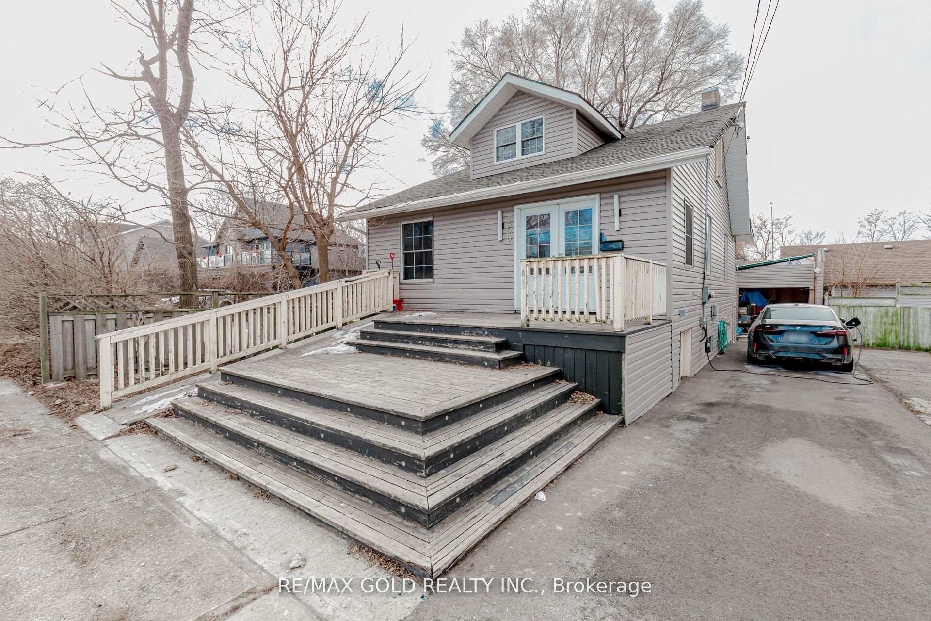 Photo 7 of 268 Beach Boulevard, Hamilton, Hamilton Beach — HOMEH