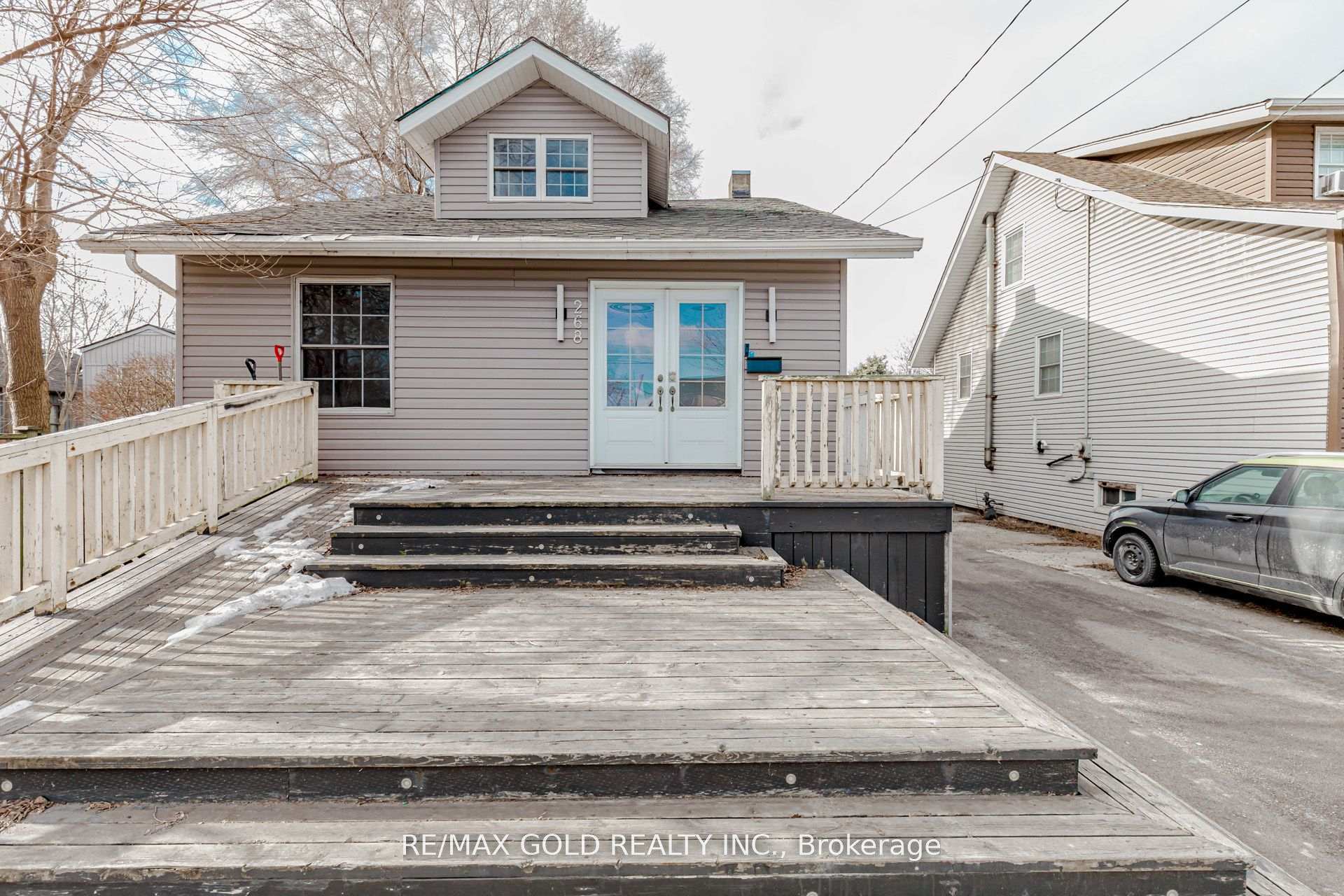 Photo 3 of 268 Beach Boulevard, Hamilton, Hamilton Beach — HOMEH