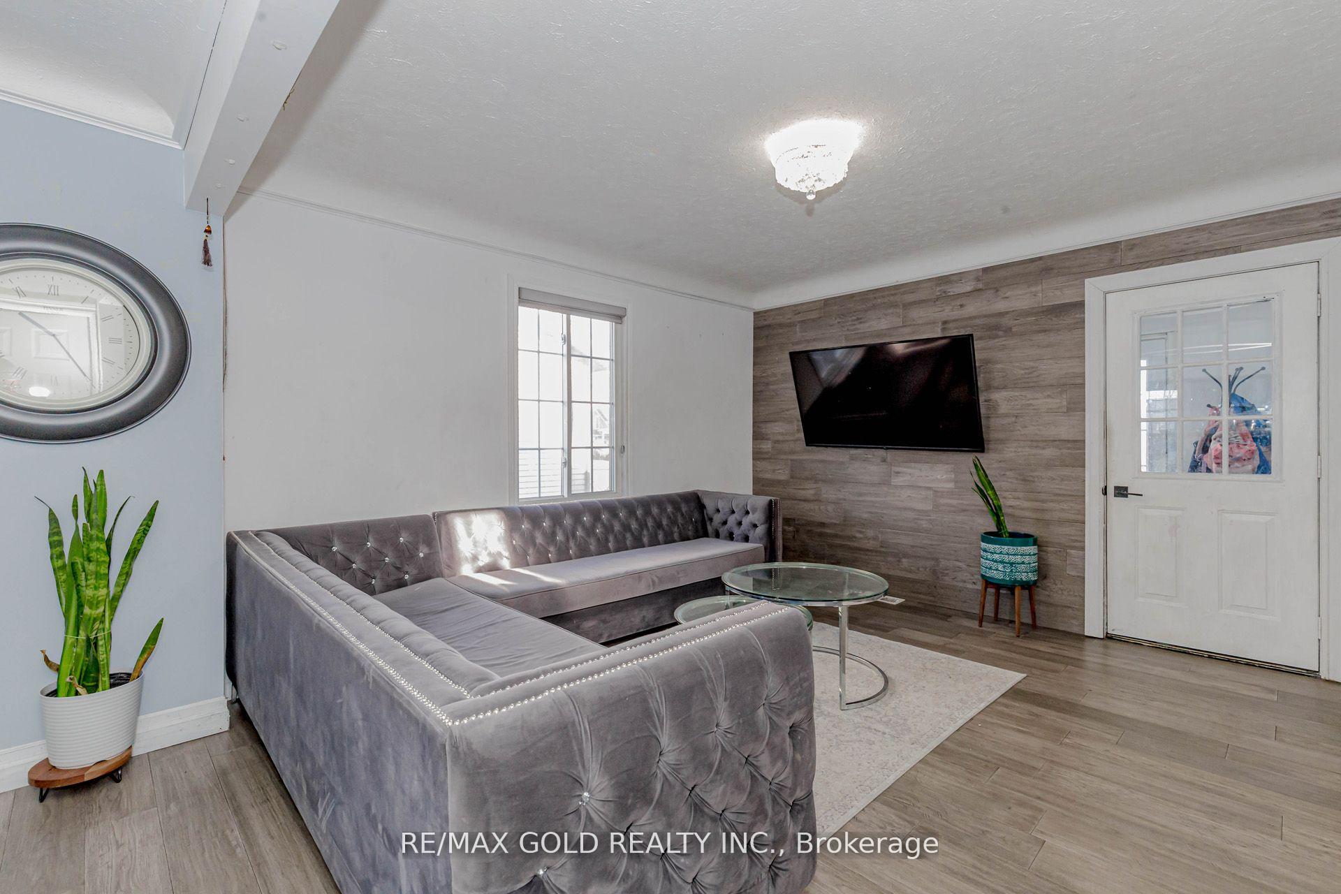 Photo 15 of 268 Beach Boulevard, Hamilton, Hamilton Beach — HOMEH