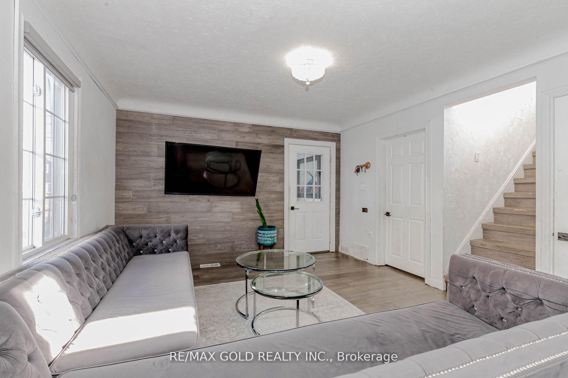 Photo 4 of 268 Beach Boulevard, Hamilton, Hamilton Beach — HOMEH