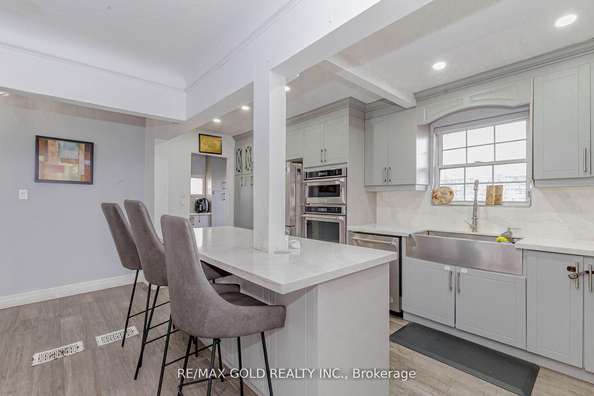 Photo 14 of 268 Beach Boulevard, Hamilton, Hamilton Beach — HOMEH