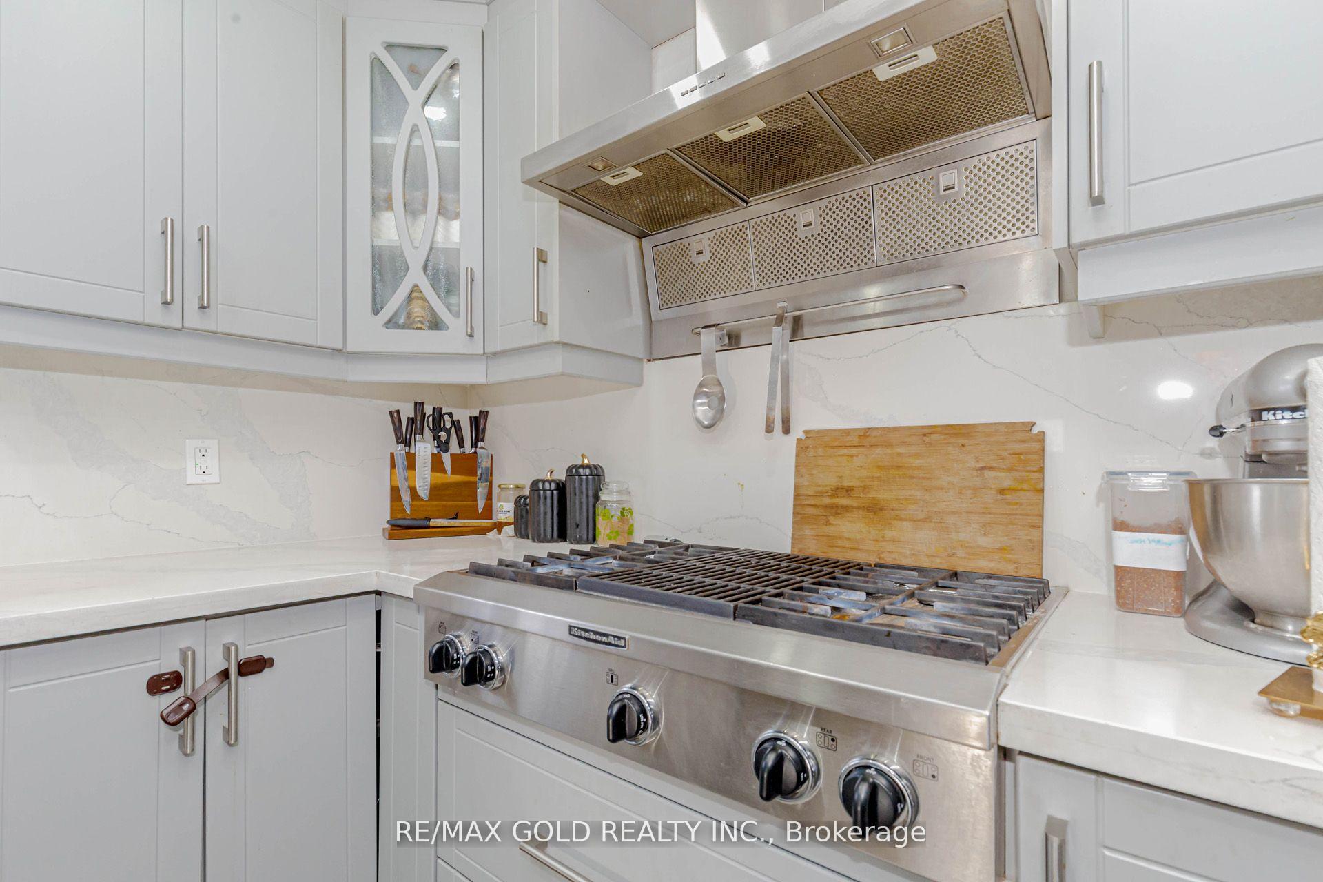 Photo 12 of 268 Beach Boulevard, Hamilton, Hamilton Beach — HOMEH