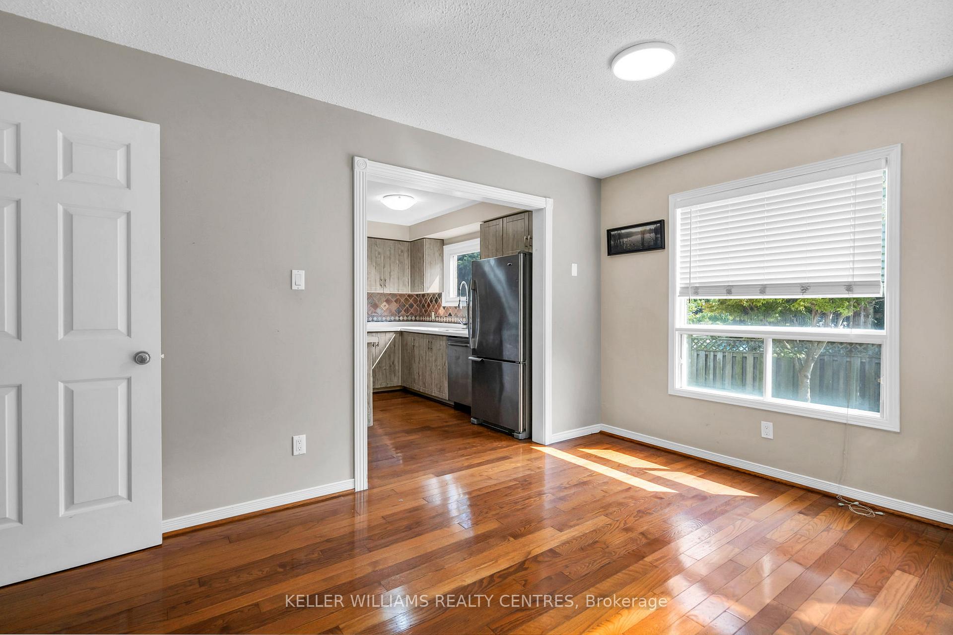 Photo 15 of 1 Gilbank Drive, Aurora, Aurora Heights — HOMEH