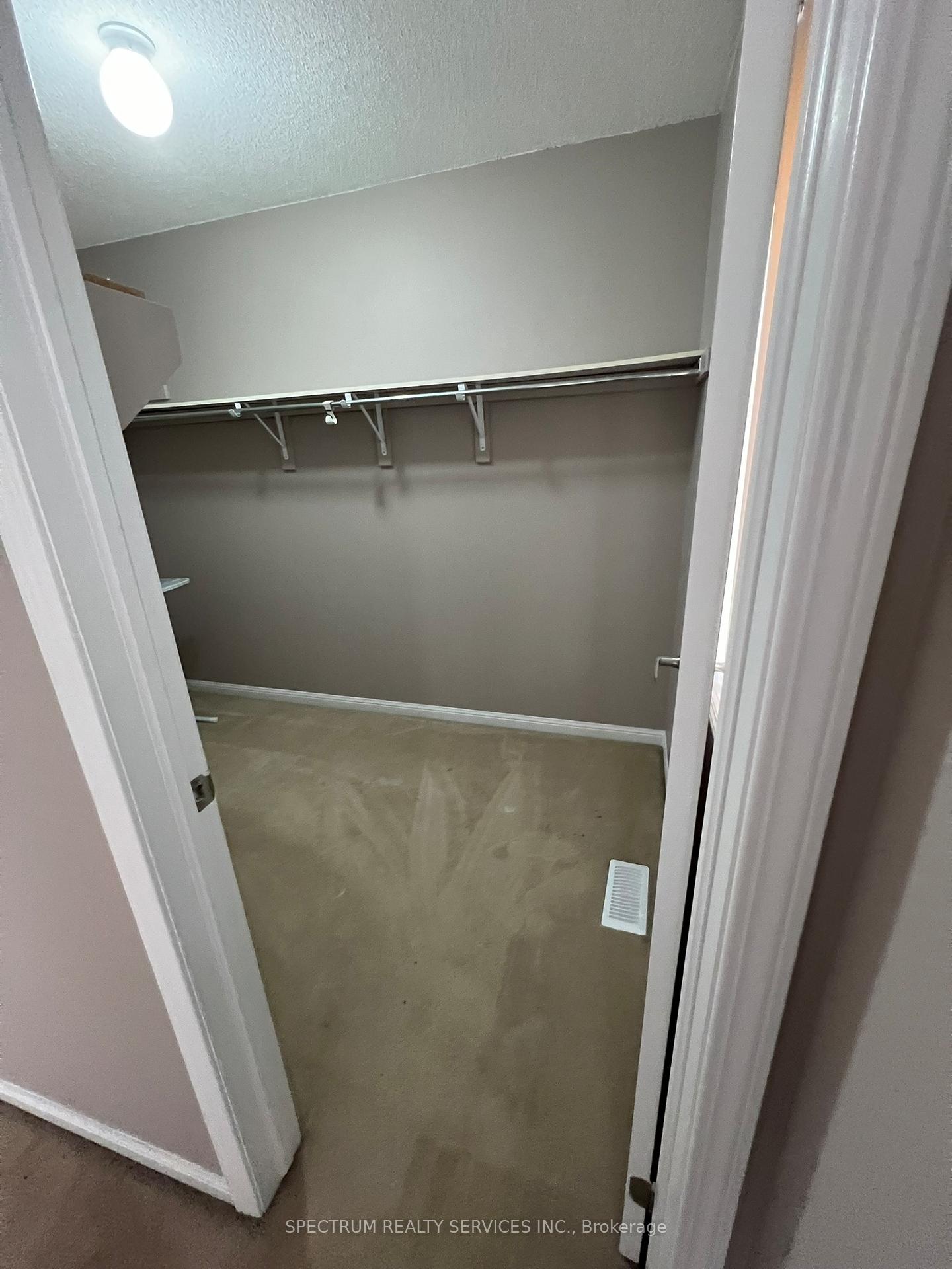 Photo 28 of 214 Valleyway Drive, Brampton, Credit Valley — HOMEH