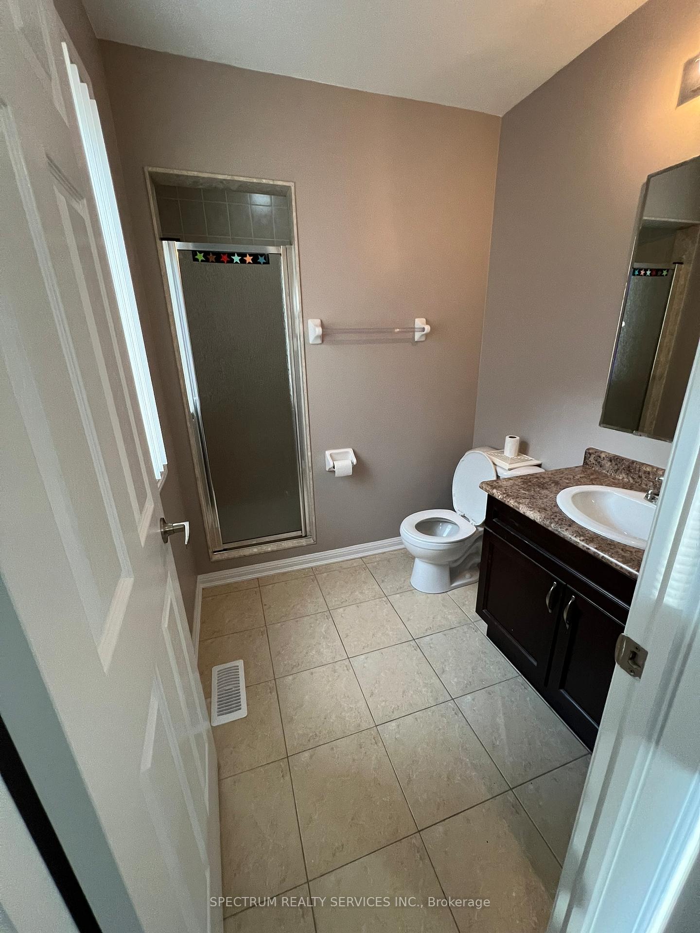 Photo 22 of 214 Valleyway Drive, Brampton, Credit Valley — HOMEH