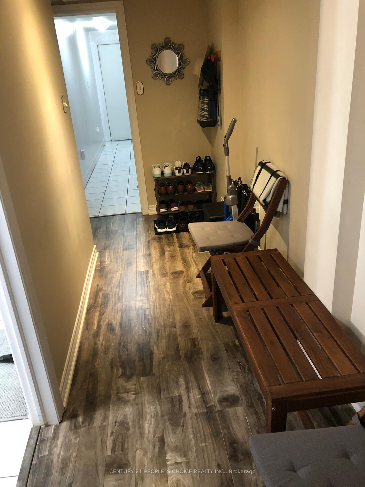 Photo 5 of Unit Lower, 33 French Park Circle, Brampton, Sandringham-Wellington North — HOMEH
