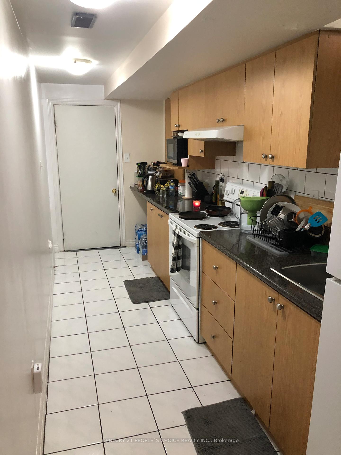 Photo 9 of Unit Lower, 33 French Park Circle, Brampton, Sandringham-Wellington North — HOMEH