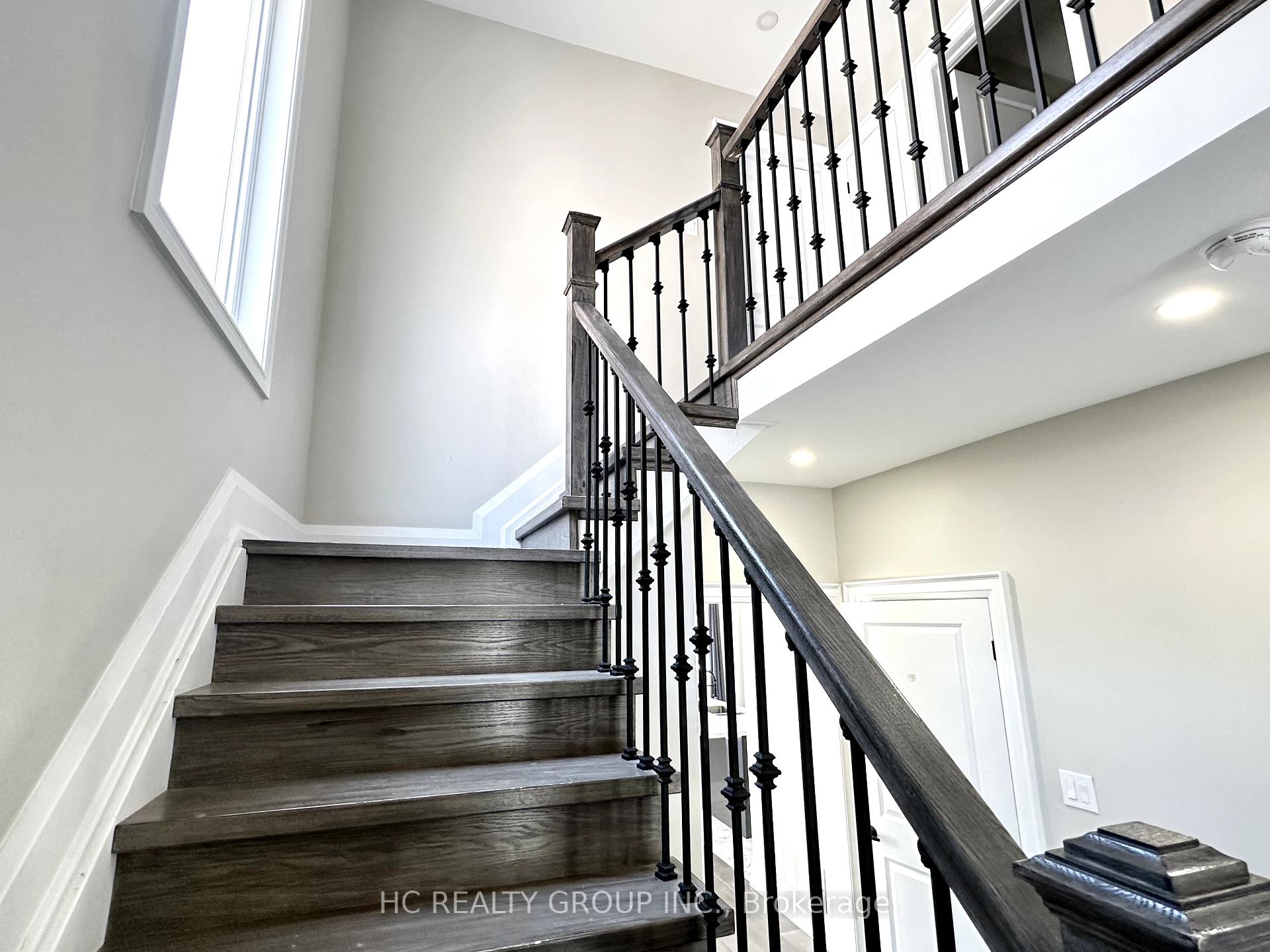 Photo 7 of 63 Ian Baron Avenue, Markham, Village Green-South Unionville — HOMEH