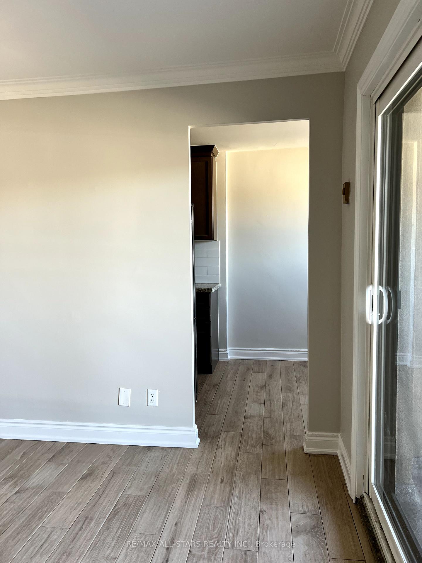 Photo 14 of Unit 13, 73 Albert Street, Uxbridge — HOMEH