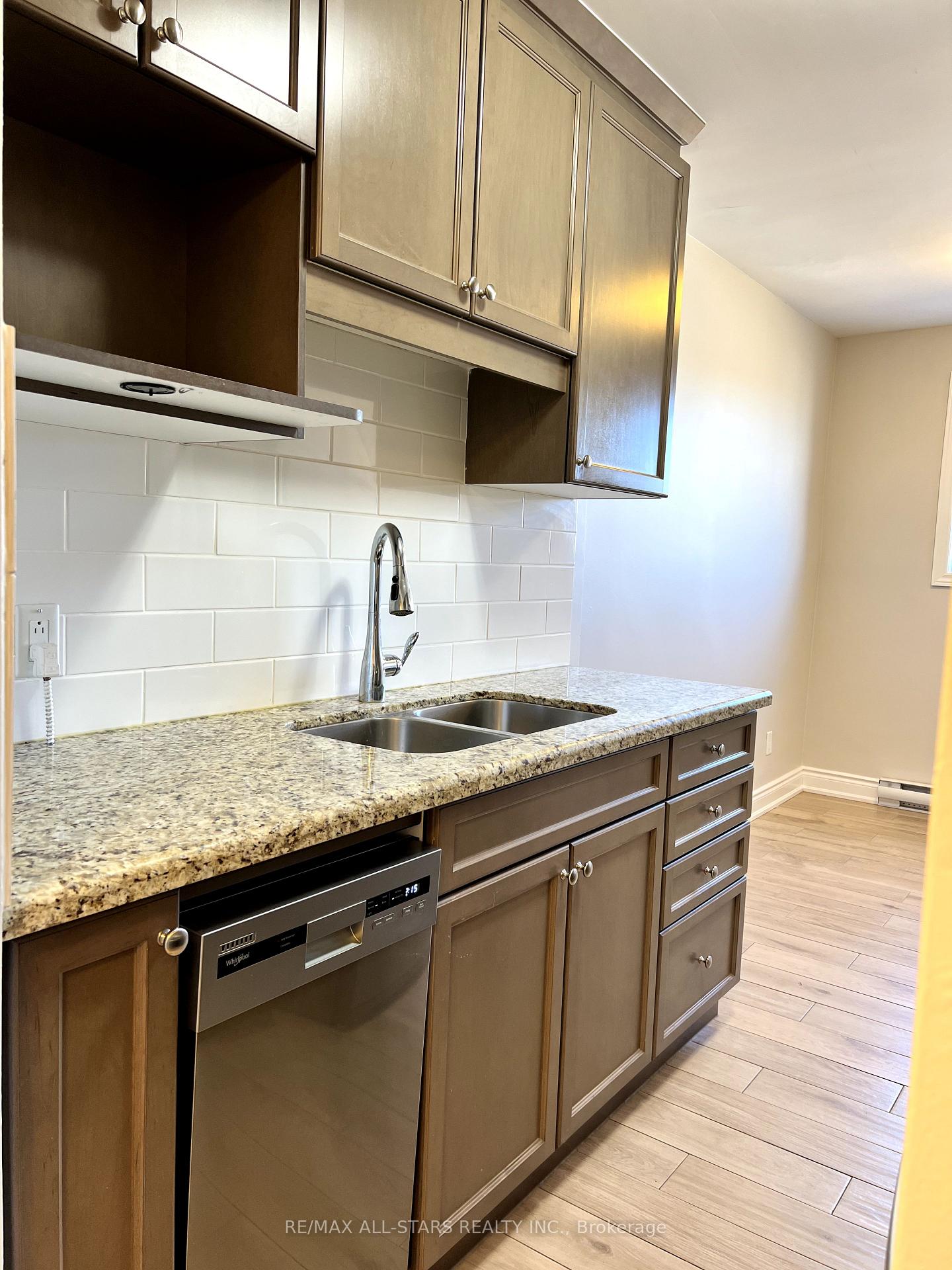 Photo 12 of Unit 13, 73 Albert Street, Uxbridge — HOMEH