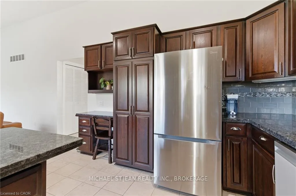 Photo 16 of 78 Ackland Street, Hamilton, Stoney Creek Mountain — HOMEH