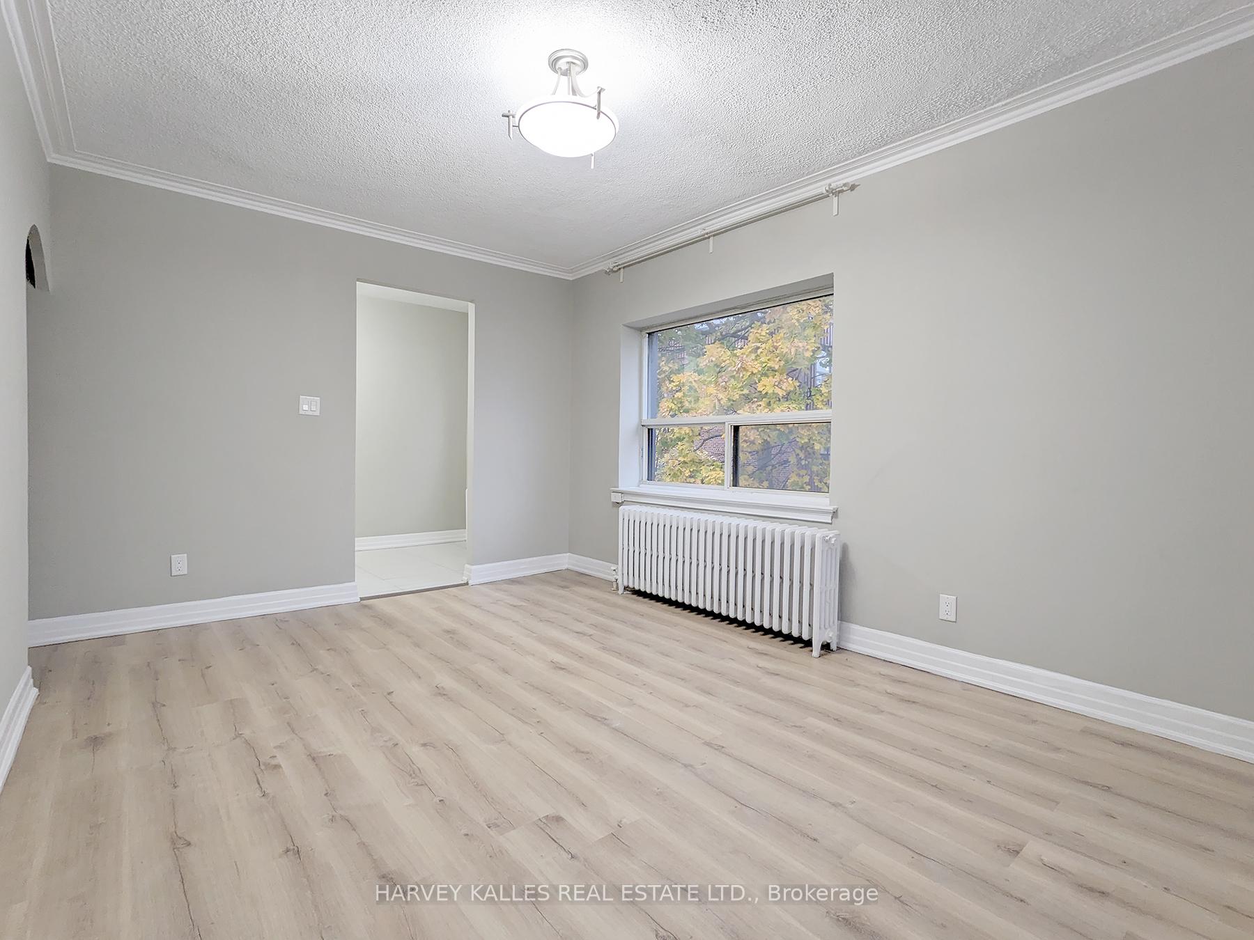 Photo 11 of Unit 25, 36 Rosecliffe Avenue, Toronto, Oakwood Village — HOMEH