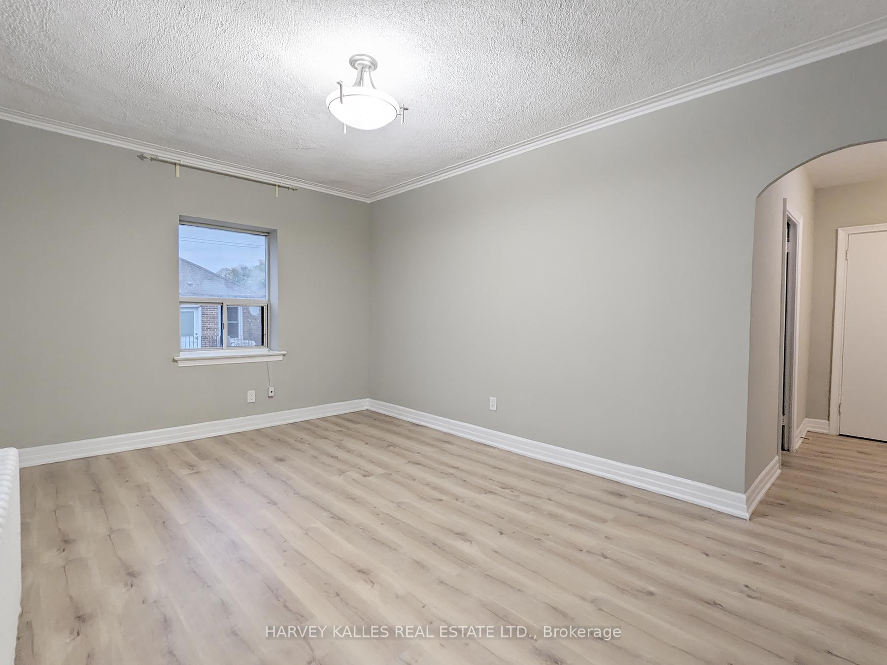 Photo 17 of Unit 25, 36 Rosecliffe Avenue, Toronto, Oakwood Village — HOMEH