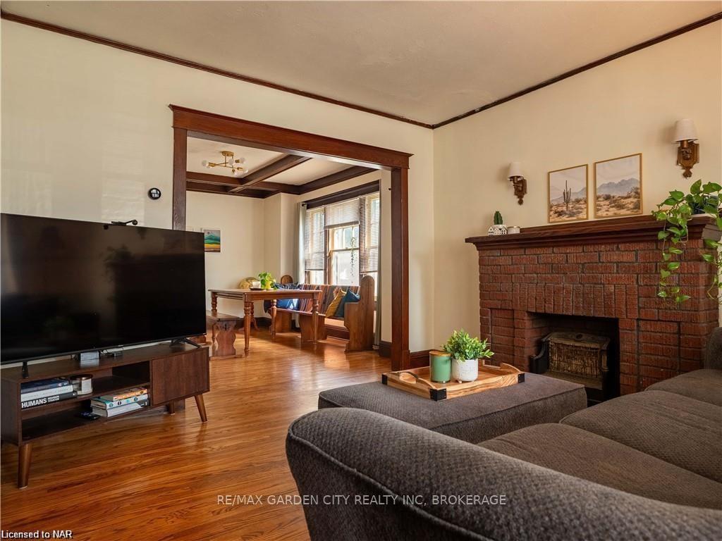 Photo 20 of 69 Dufferin Street, St. Catharines, Downtown — HOMEH