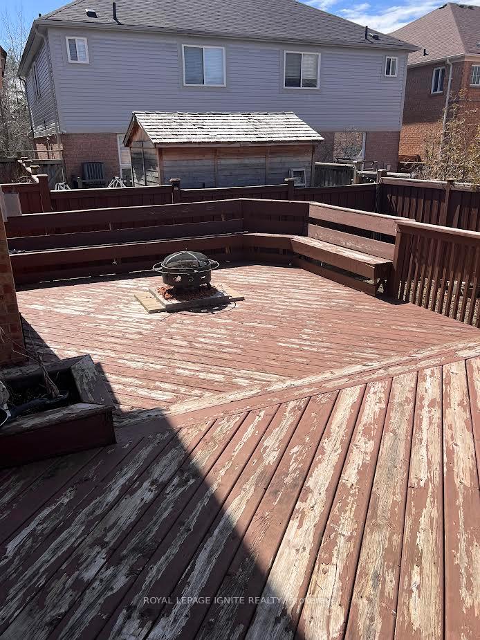 Photo 5 of 40 Wilsongary Circle, Ajax, Northeast Ajax — HOMEH