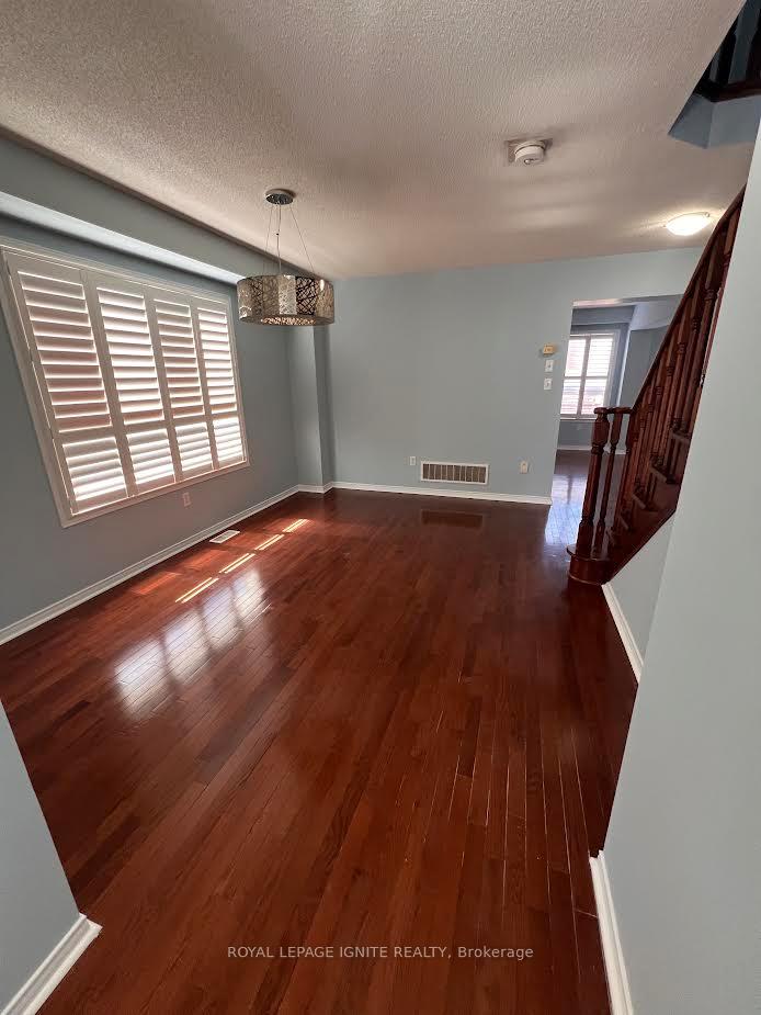 Photo 9 of 40 Wilsongary Circle, Ajax, Northeast Ajax — HOMEH