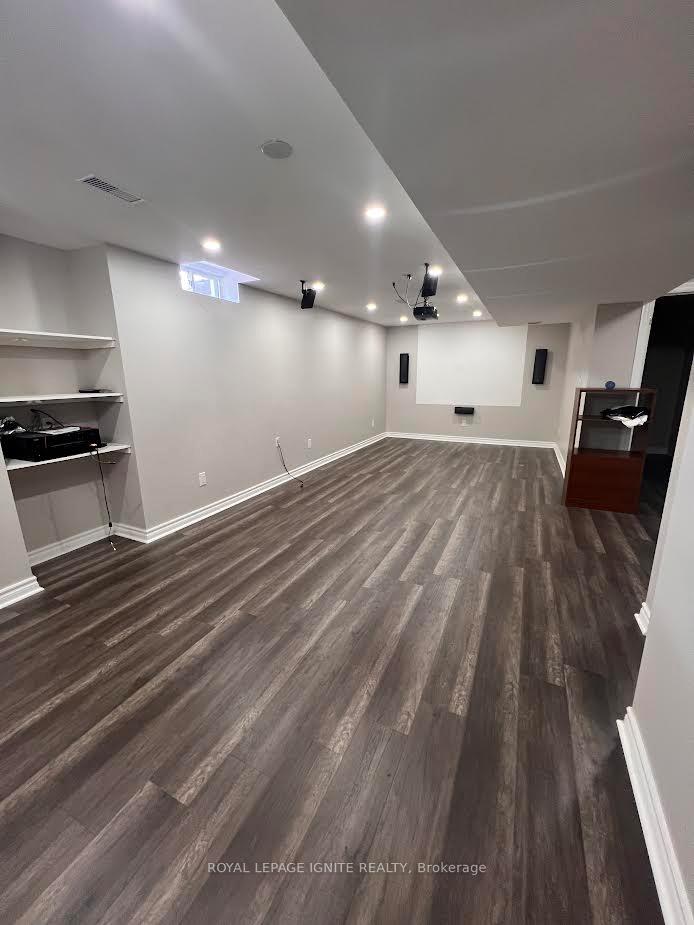 Photo 6 of 40 Wilsongary Circle, Ajax, Northeast Ajax — HOMEH