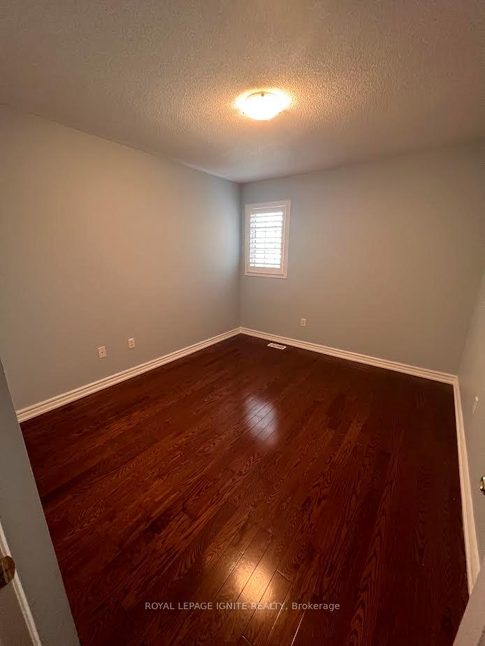 Photo 8 of 40 Wilsongary Circle, Ajax, Northeast Ajax — HOMEH