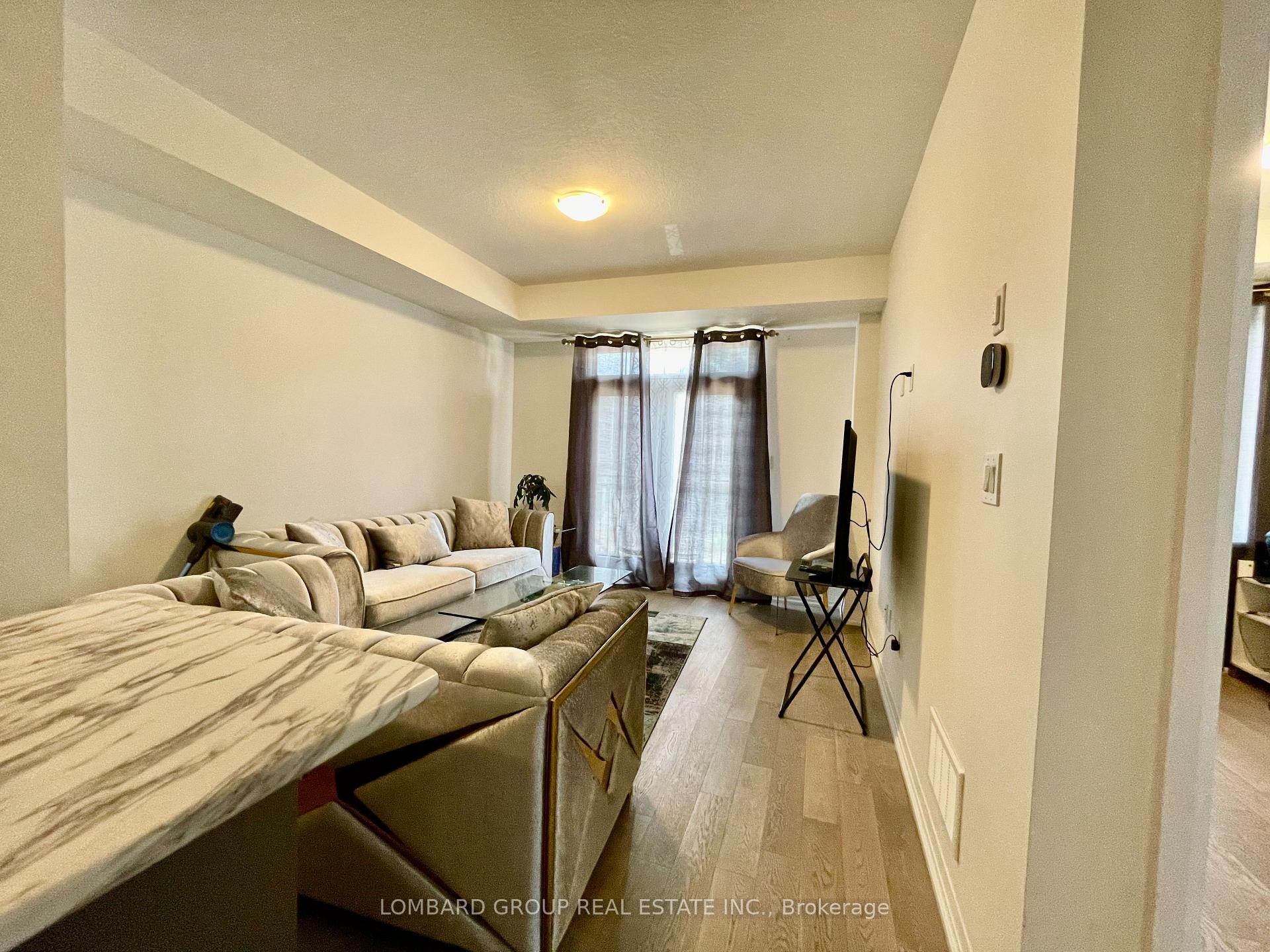 Photo 11 of 75 Norwich Crescent, Haldimand — HOMEH