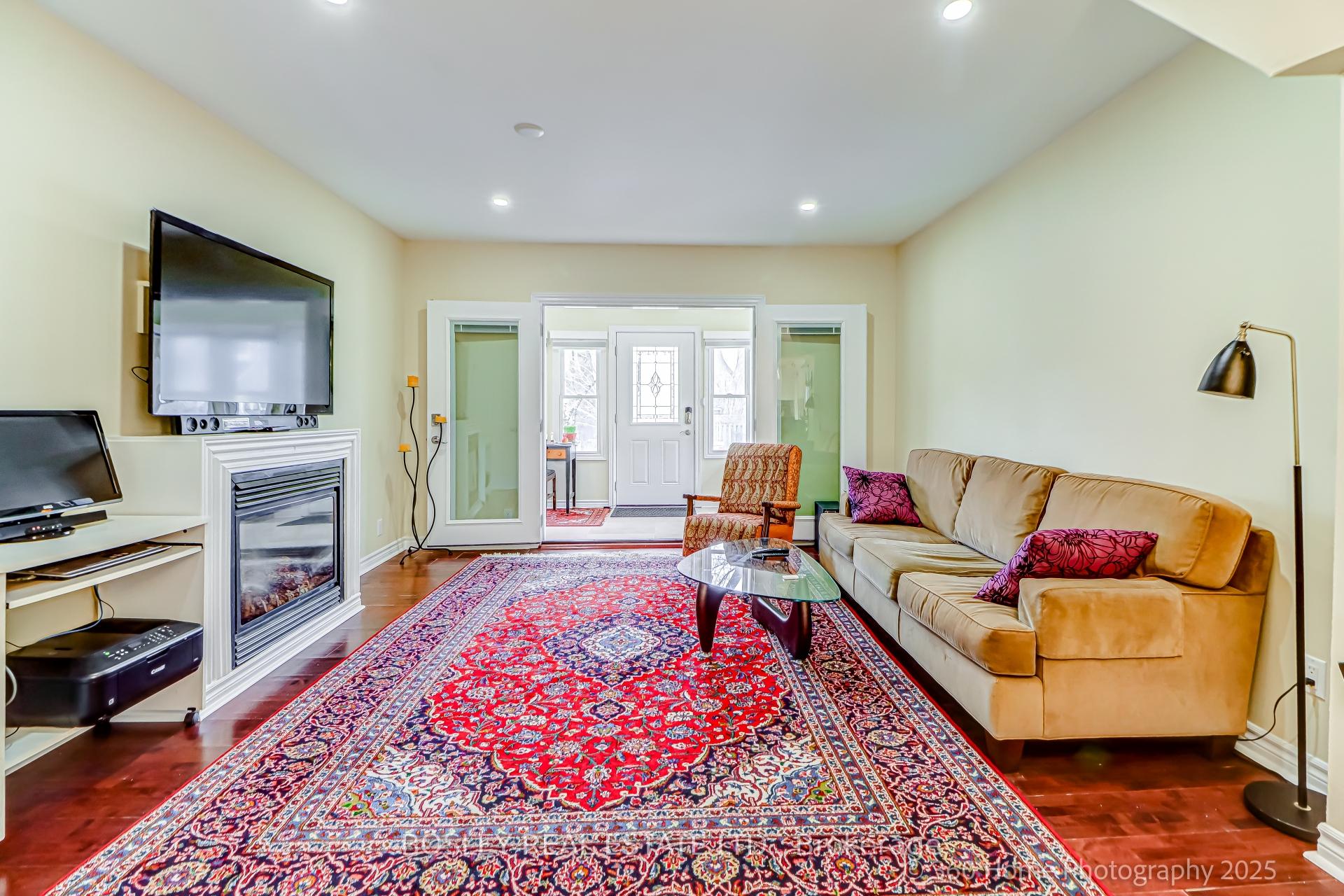 Photo 11 of 101 Sammon Avenue, Toronto, Danforth Village-East York — HOMEH