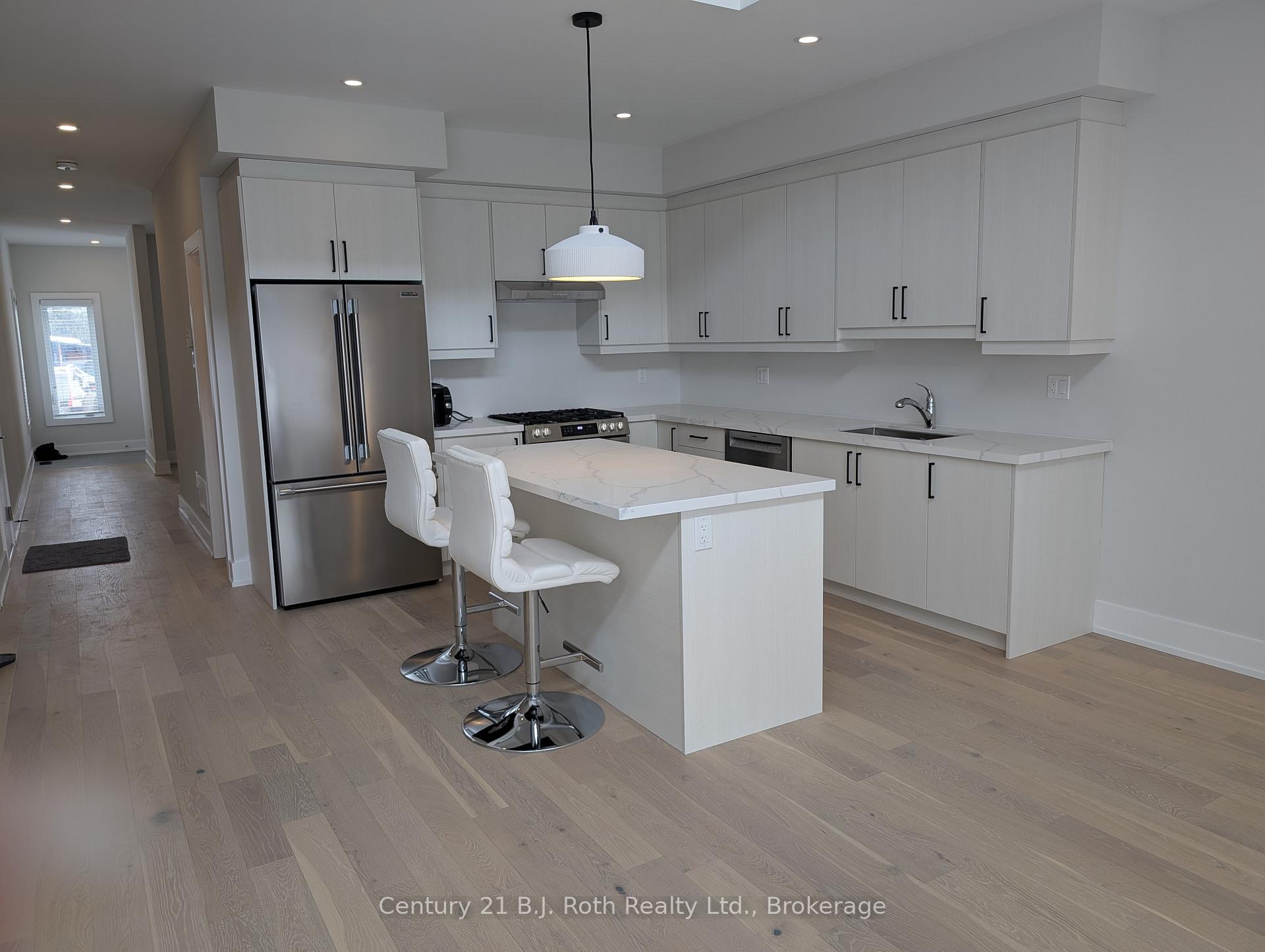 Photo 15 of 13 Ruby Crescent, Orillia — HOMEH