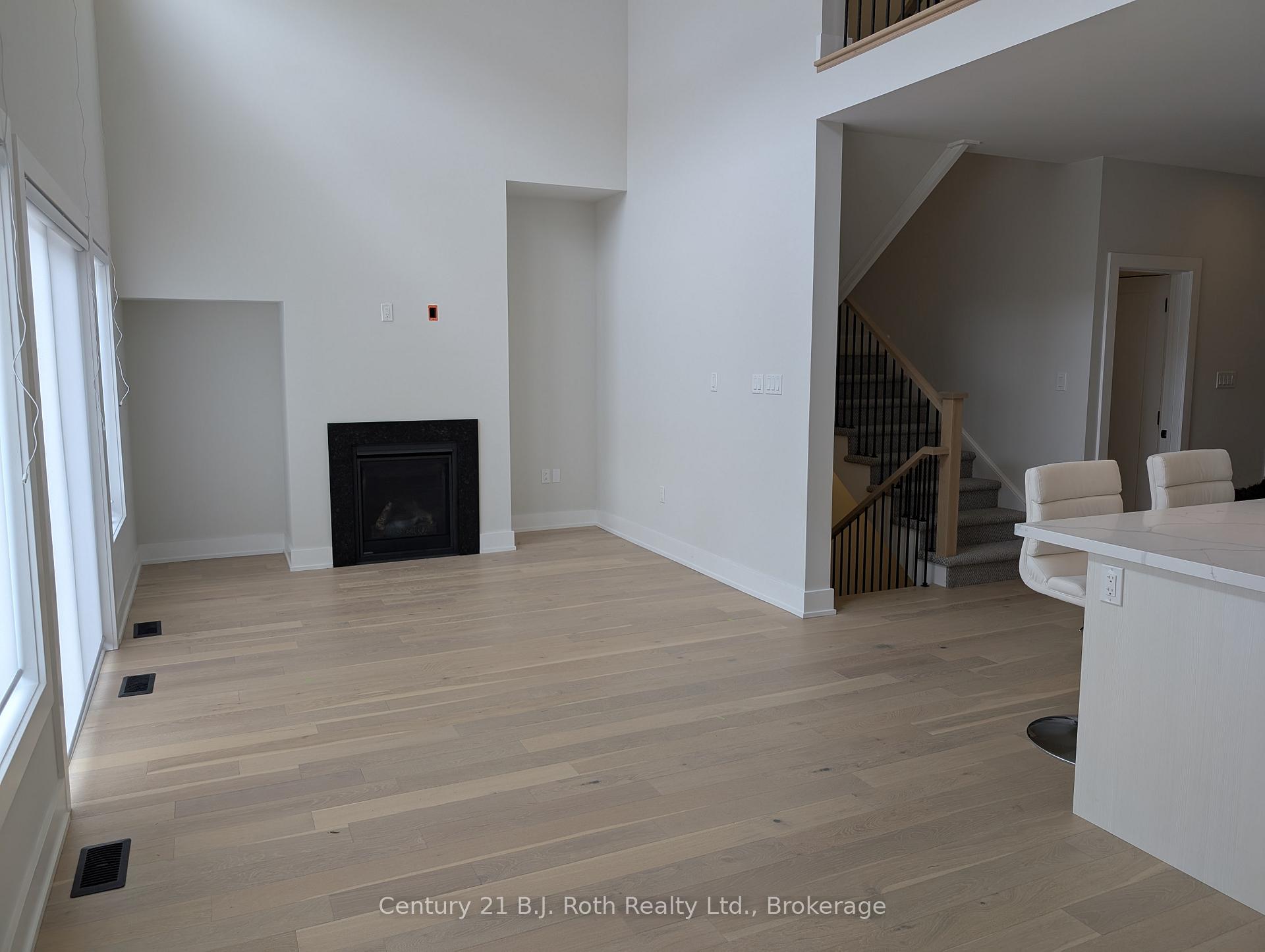 Photo 12 of 13 Ruby Crescent, Orillia — HOMEH