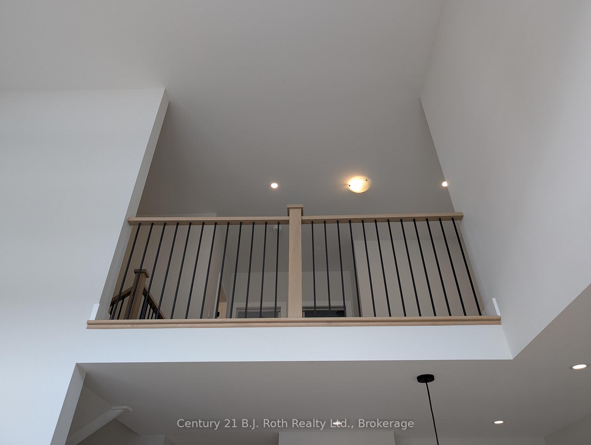 Photo 8 of 13 Ruby Crescent, Orillia — HOMEH