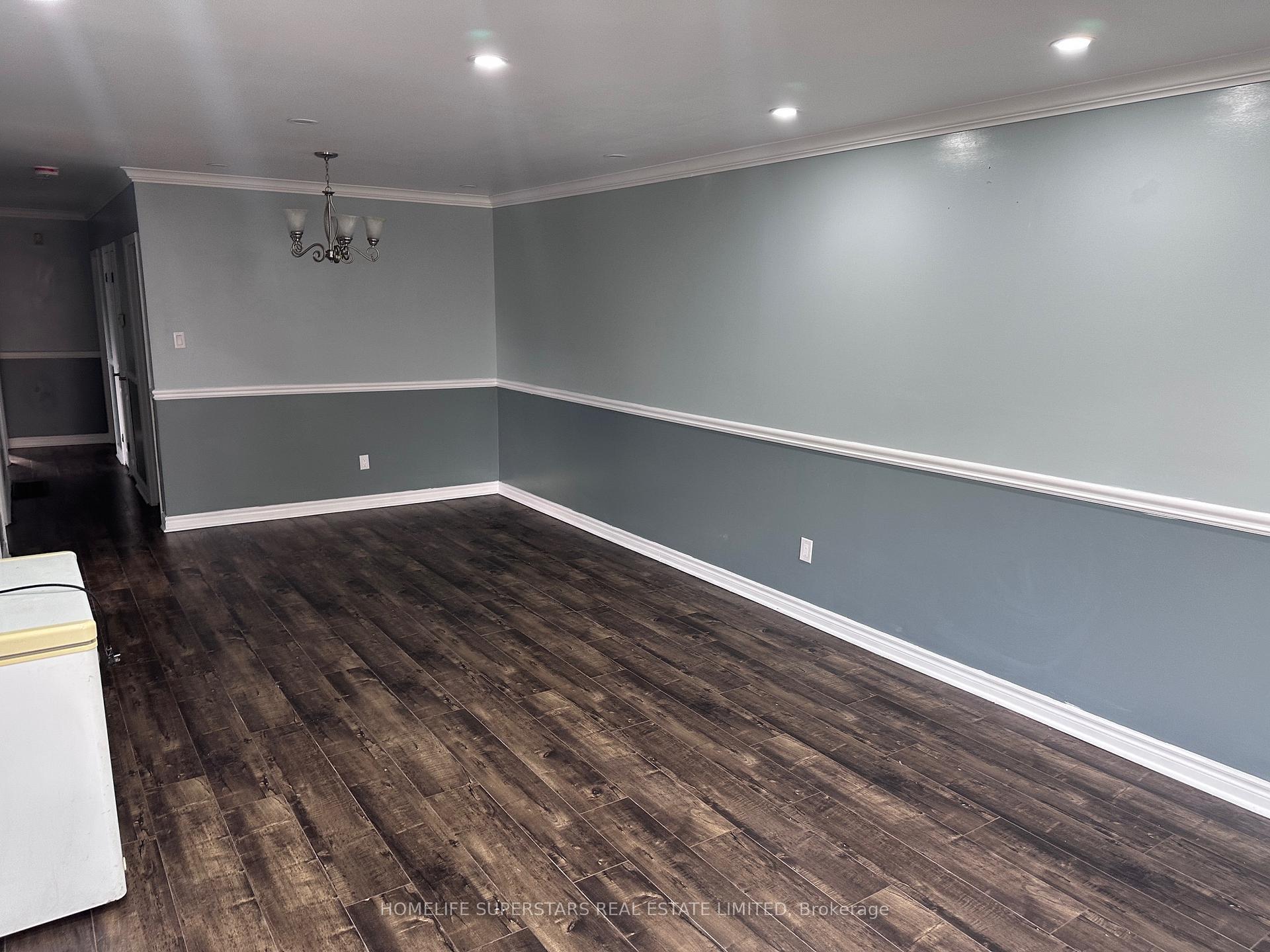 Photo 5 of 10 Aloma Crescent, Brampton, Avondale — HOMEH