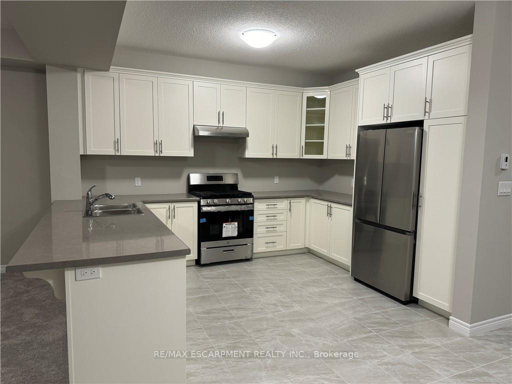 Photo 8 of 34 Zoe Lane, Hamilton, Binbrook — HOMEH