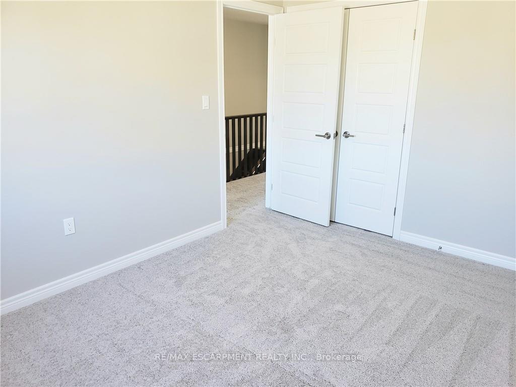 Photo 30 of 34 Zoe Lane, Hamilton, Binbrook — HOMEH