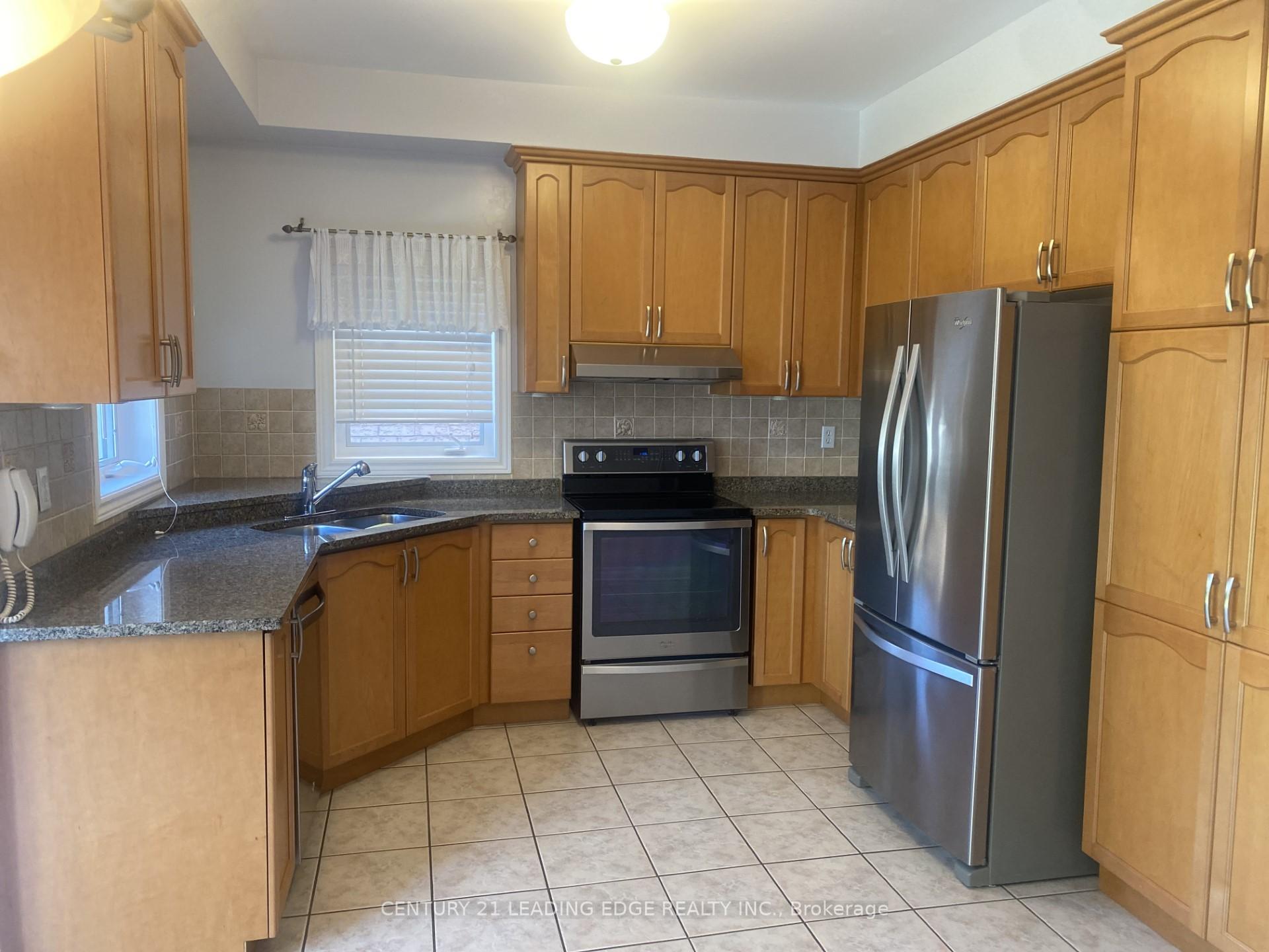 Photo 3 of 67 Quantum Street, Markham, Middlefield — HOMEH