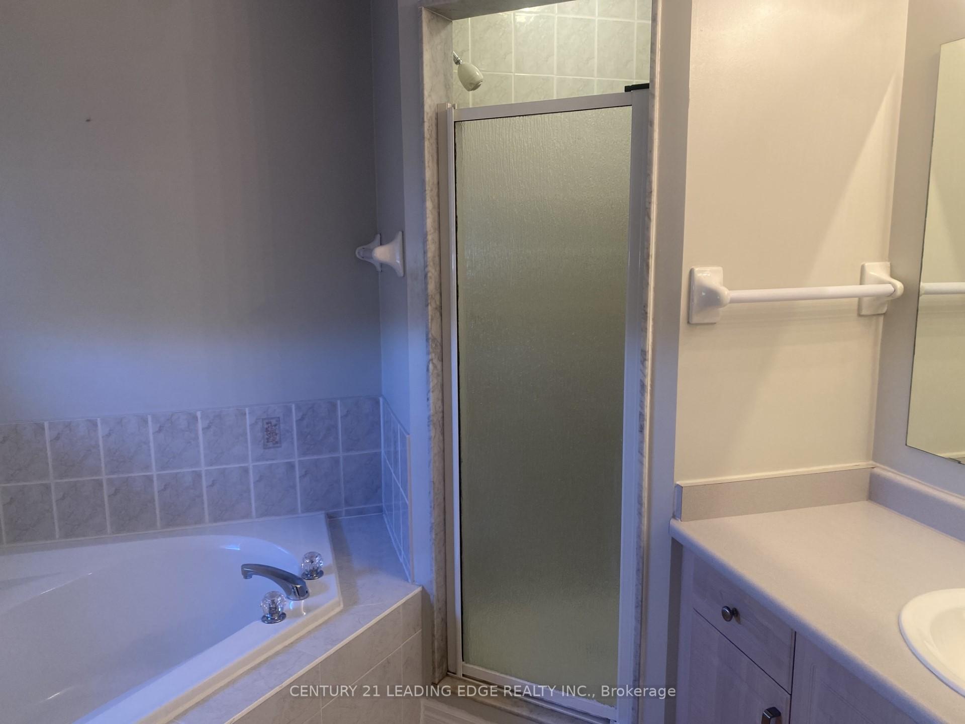 Photo 8 of 67 Quantum Street, Markham, Middlefield — HOMEH