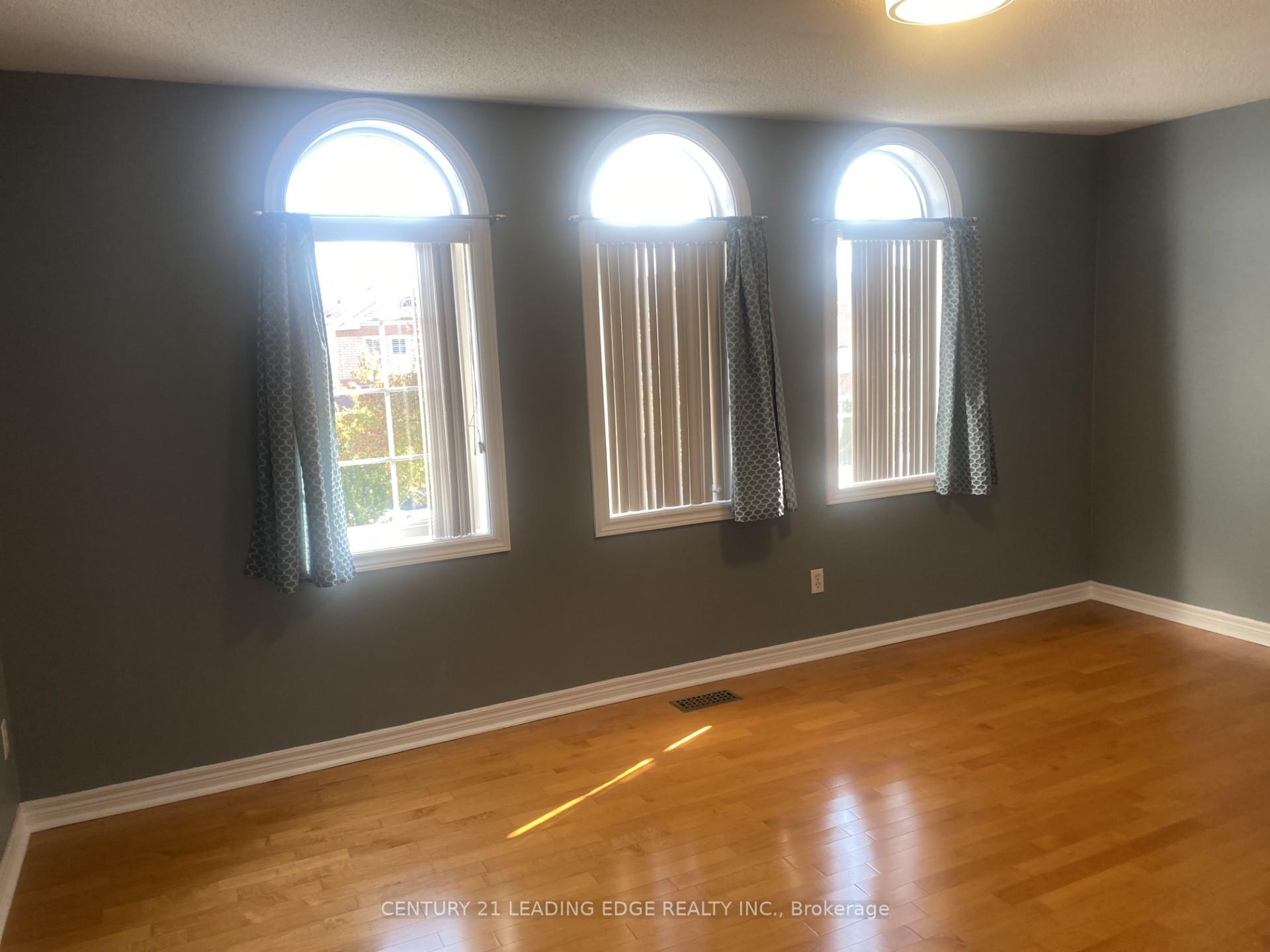 Photo 11 of 67 Quantum Street, Markham, Middlefield — HOMEH