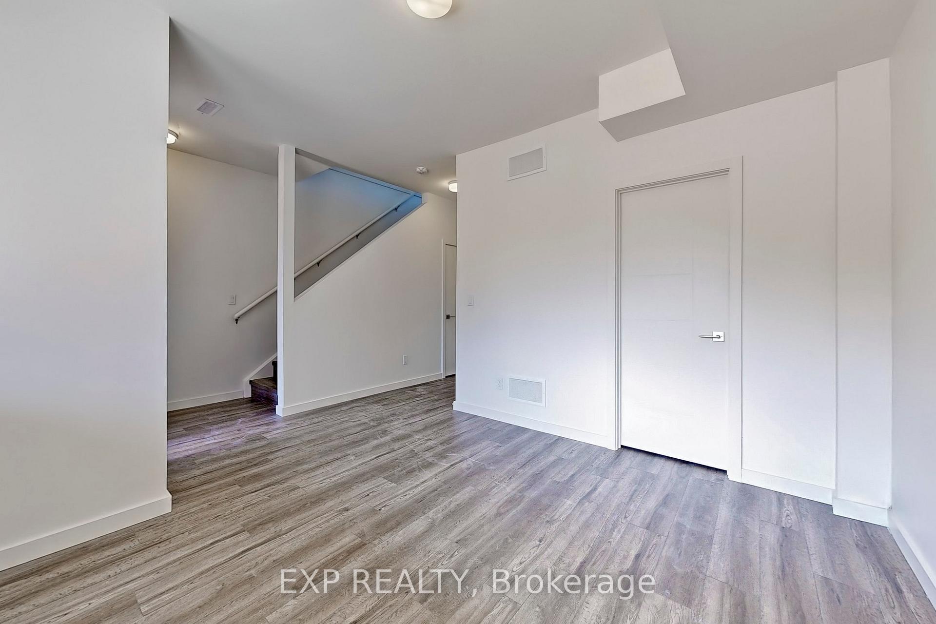 Photo 5 of 4 Rainwater Lane, Barrie, Holly — HOMEH