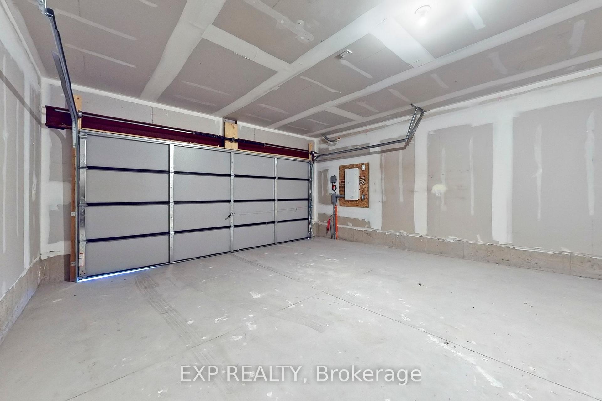 Photo 21 of 4 Rainwater Lane, Barrie, Holly — HOMEH