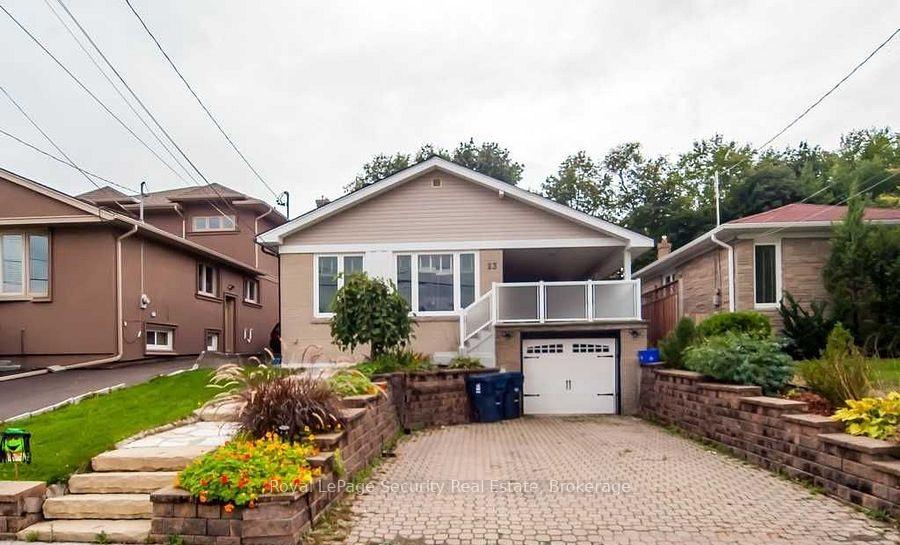Photo 1 of 23 Cloverhill Road, Etobicoke, Stonegate-Queensway — HOMEH