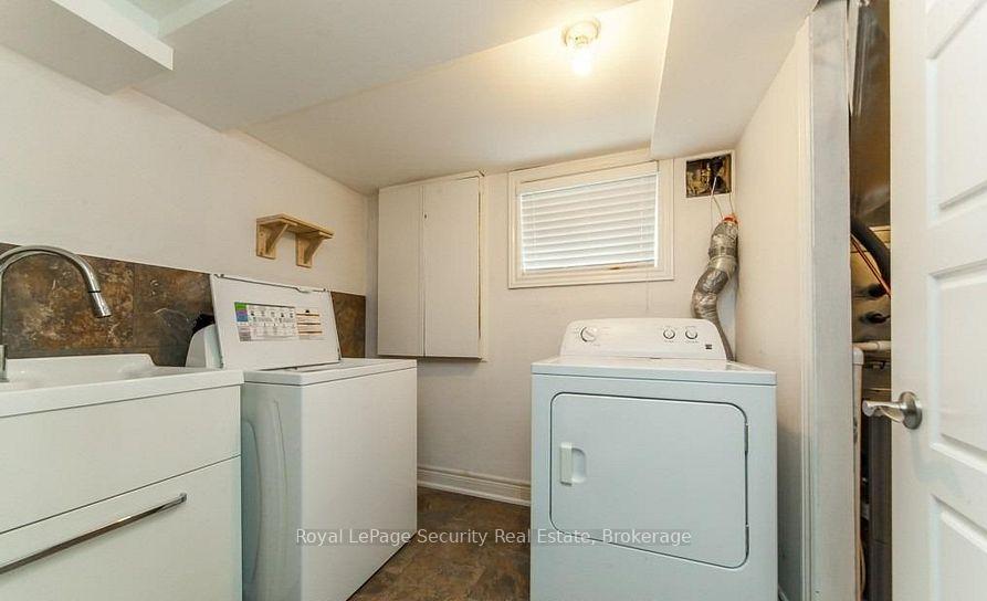 Photo 14 of 23 Cloverhill Road, Etobicoke, Stonegate-Queensway — HOMEH