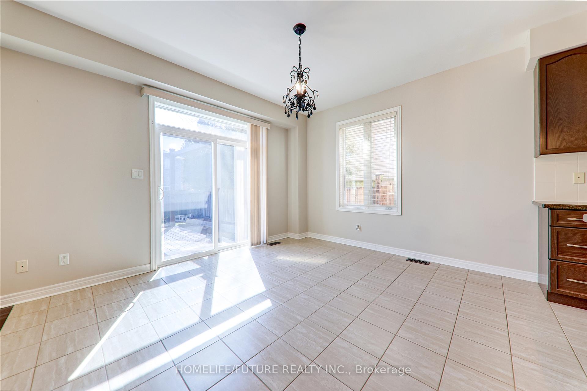 Photo 11 of 179 Glenabbey Drive, Clarington, Courtice — HOMEH