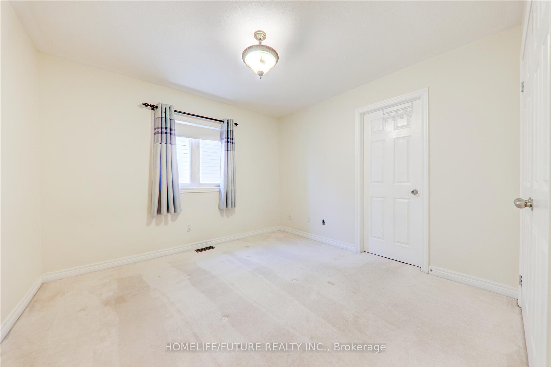 Photo 22 of 179 Glenabbey Drive, Clarington, Courtice — HOMEH