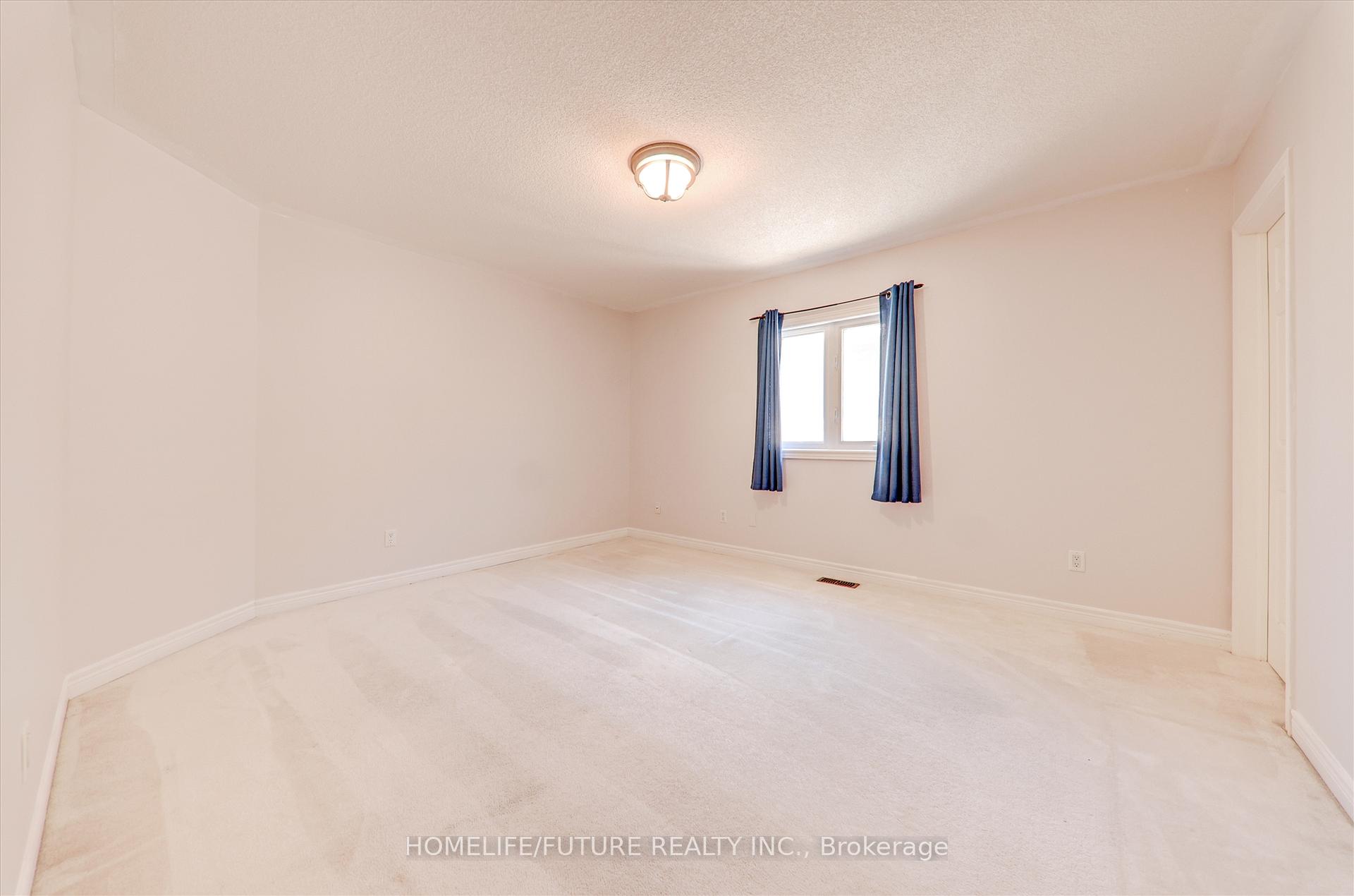 Photo 17 of 179 Glenabbey Drive, Clarington, Courtice — HOMEH