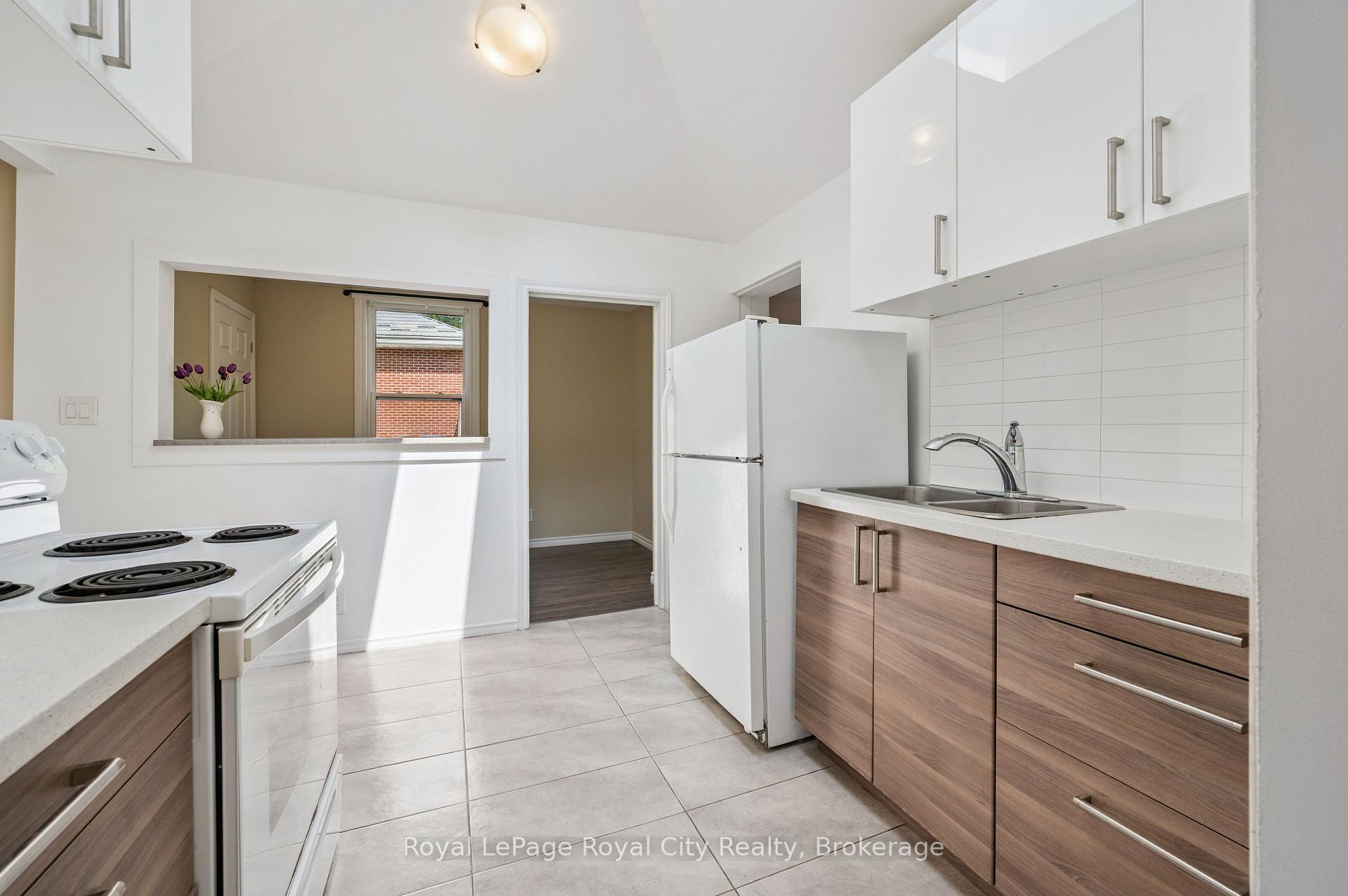 Photo 6 of 169 Edinburgh Road N, Guelph, Downtown — HOMEH