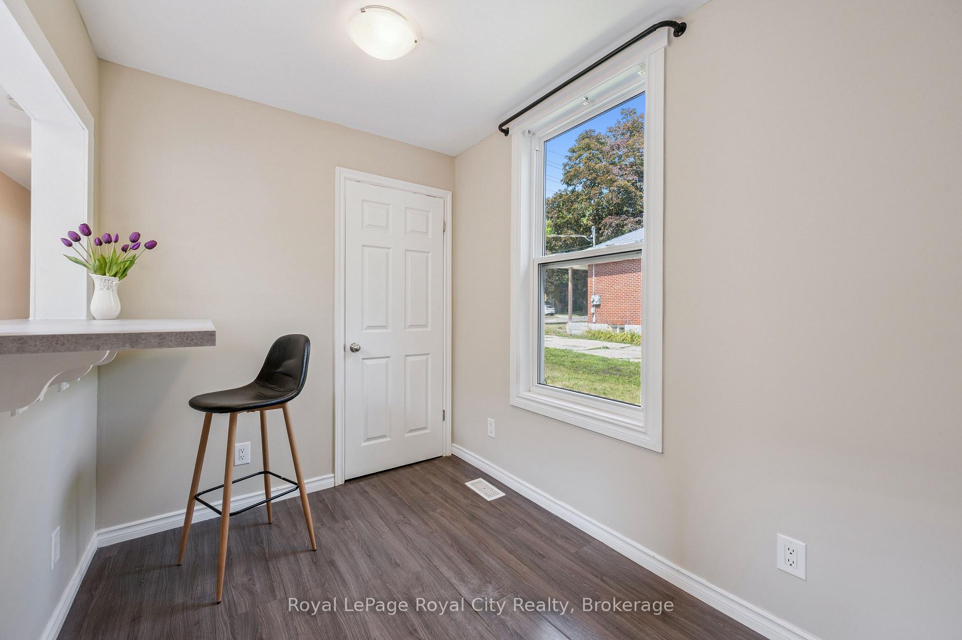 Photo 11 of 169 Edinburgh Road N, Guelph, Downtown — HOMEH