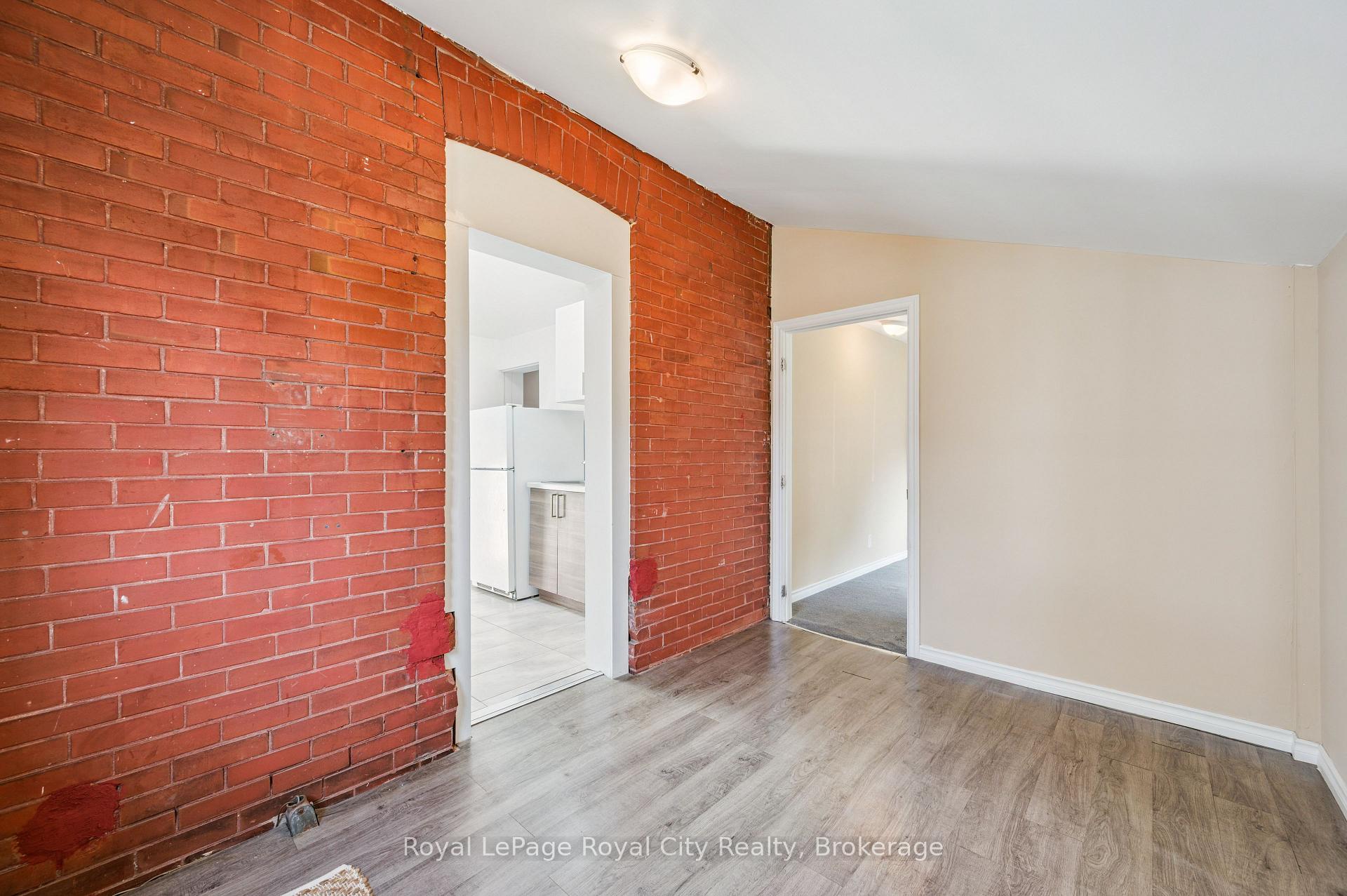 Photo 26 of 169 Edinburgh Road N, Guelph, Downtown — HOMEH