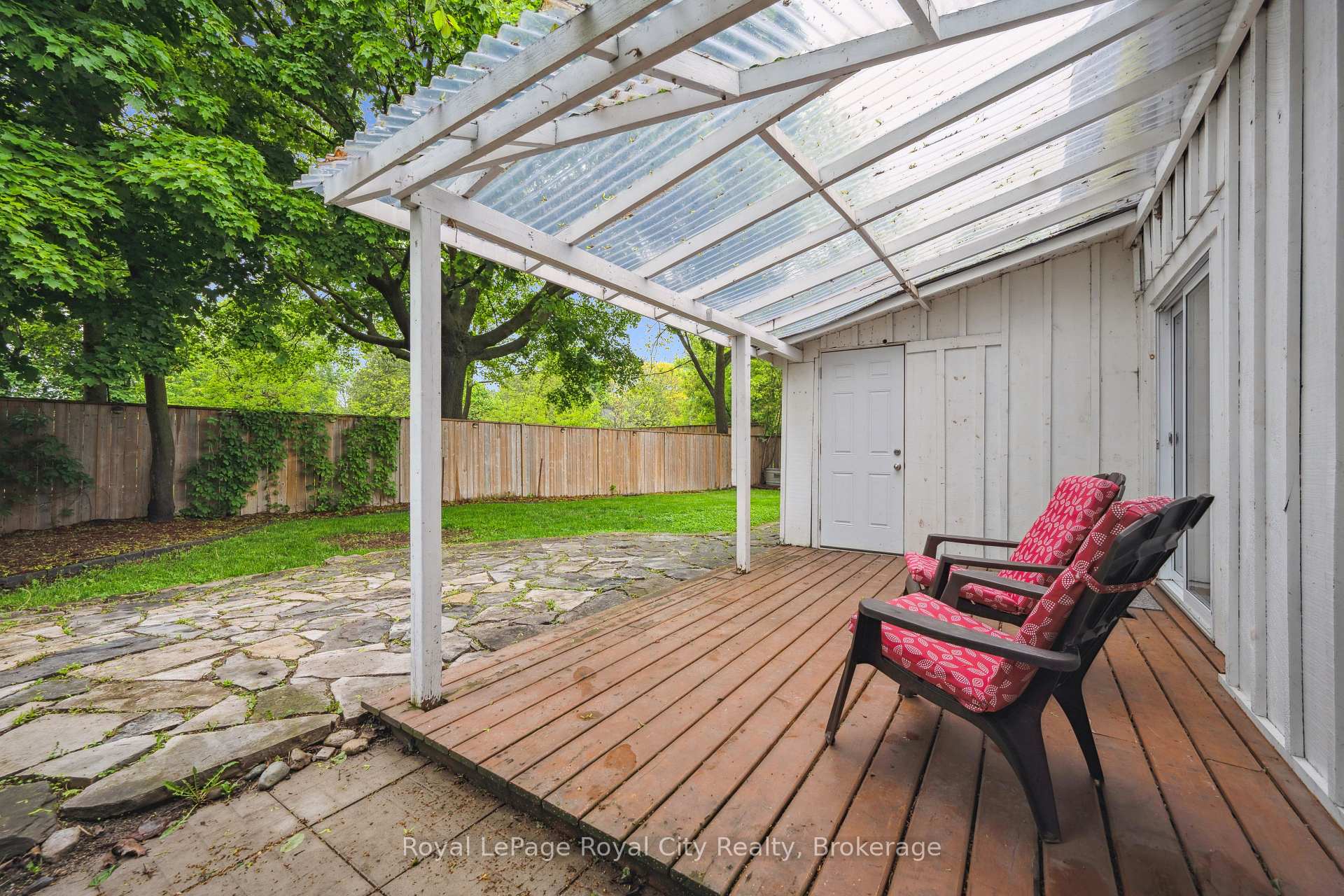 Photo 32 of 169 Edinburgh Road N, Guelph, Downtown — HOMEH