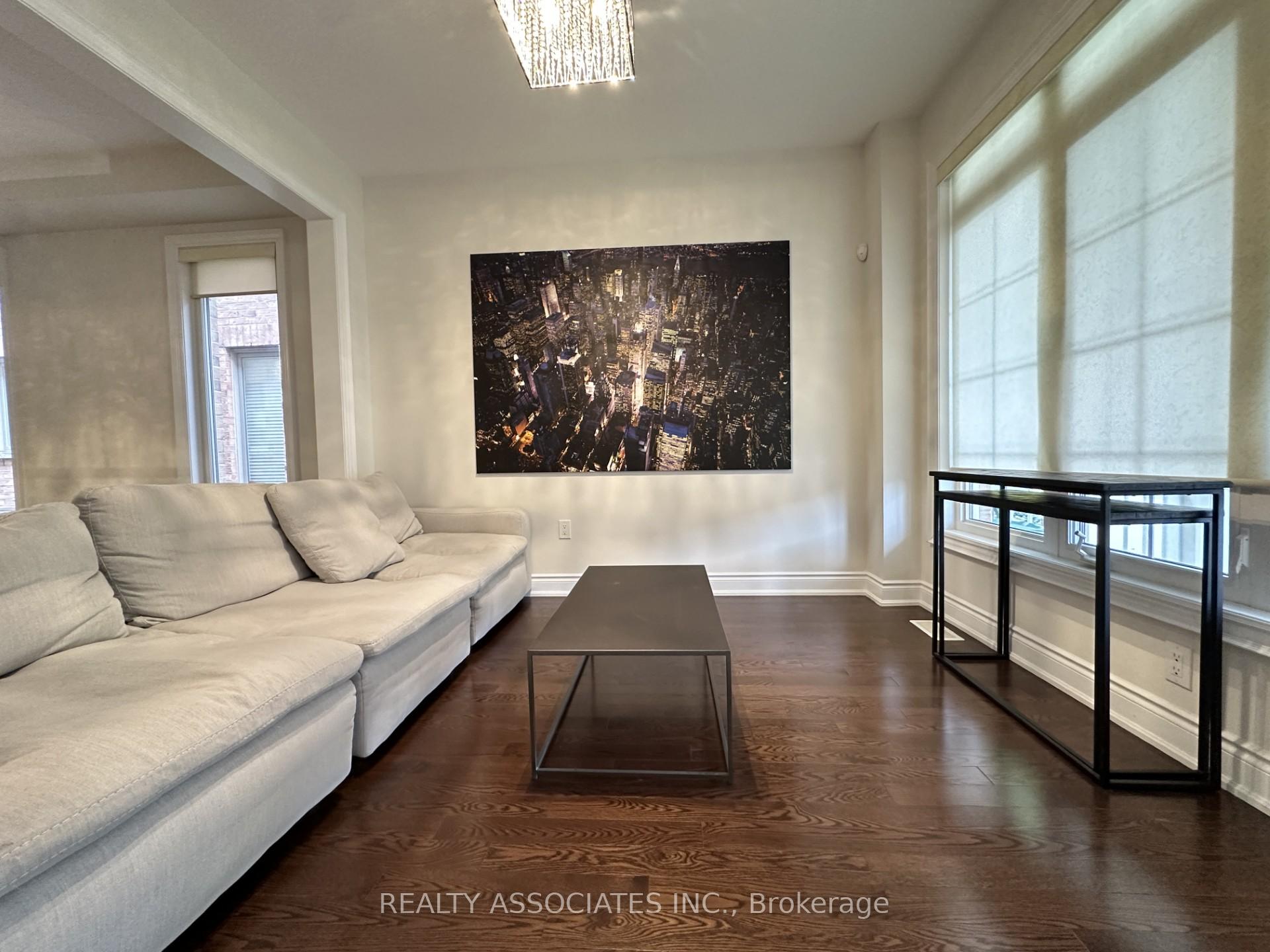 Photo 7 of 22 Carolina Rose Crescent, Markham, Wismer — HOMEH