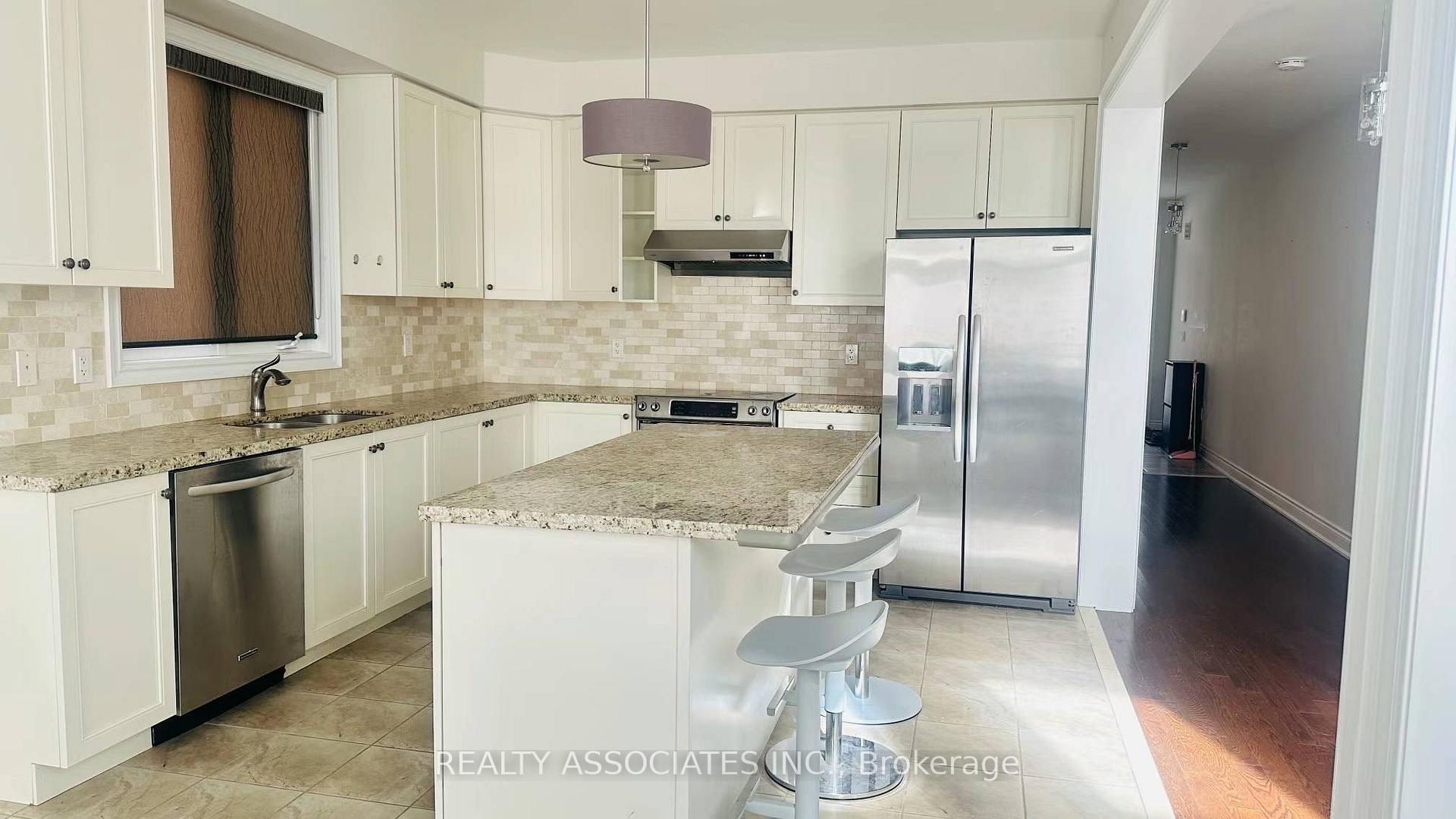 Photo 23 of 22 Carolina Rose Crescent, Markham, Wismer — HOMEH
